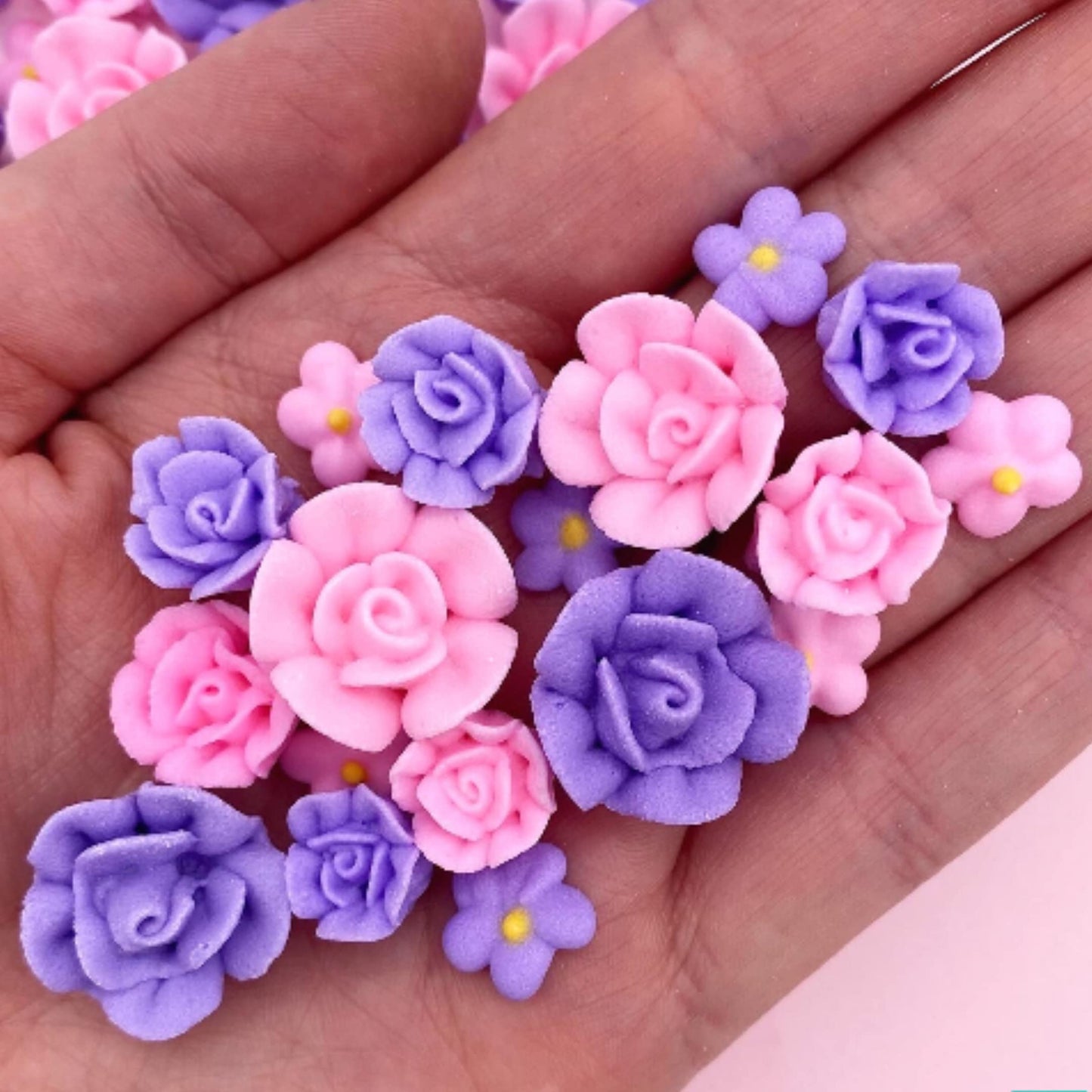 Lavender Dreams Icing Flowers by Simply Sucr   | Edible Flowers| Edible Roses| Purple Flowers | Icing Flowers | Sprinkle Mix | C
