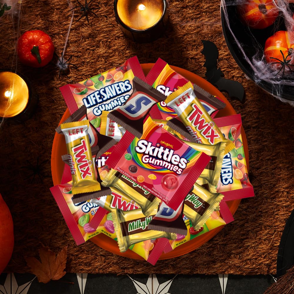 Mars Halloween Candy Variety Pack - SNICKERS Minis, SKITTLES Gummies, LIFE SAVERS Gummies, MILKY WAY Minis & TWIX Minis - 120 pcs Bulk Bag