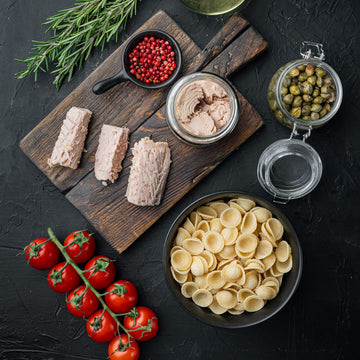 Callipo Solid Light Tuna In Olive Oil In A Glass Jar - 6 Oz (170 G) (Pack Of 6)