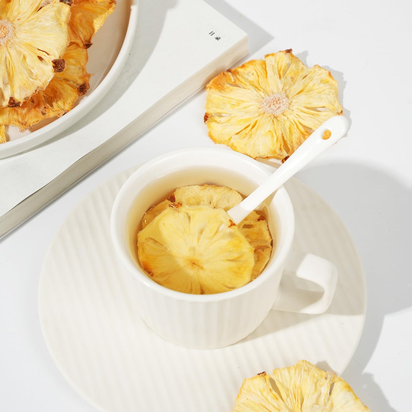 Syveyilla Dried Pineapple Slices, 100% Natural, No Additives, 3.5oz/100g, Ideal for Cocktails, Fruit Tea, Baking, Crafts