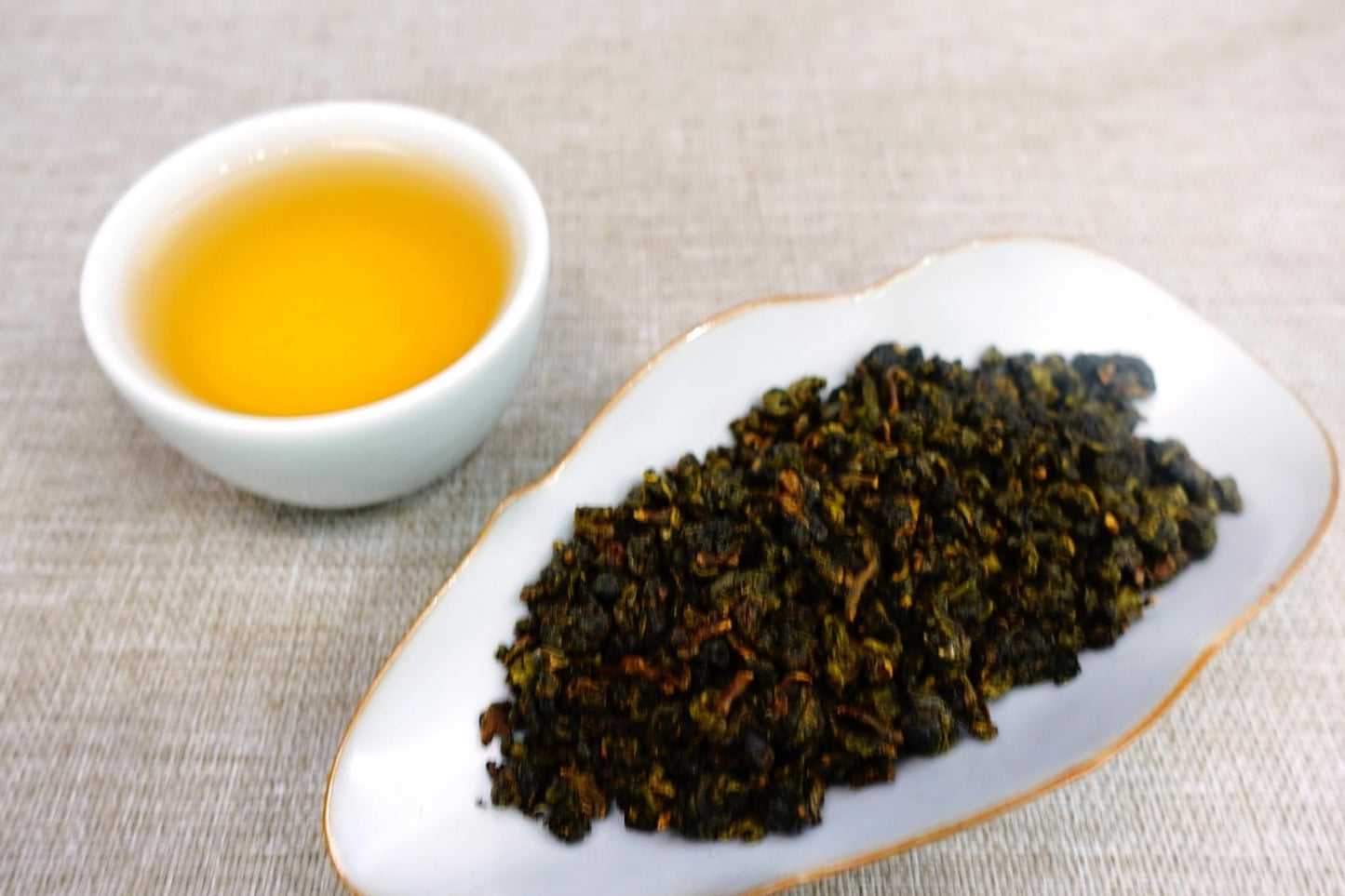 XINQING Taiwan Oolong Tea Loose Leaf, High Mountain, 200g (7.05 Ounce)