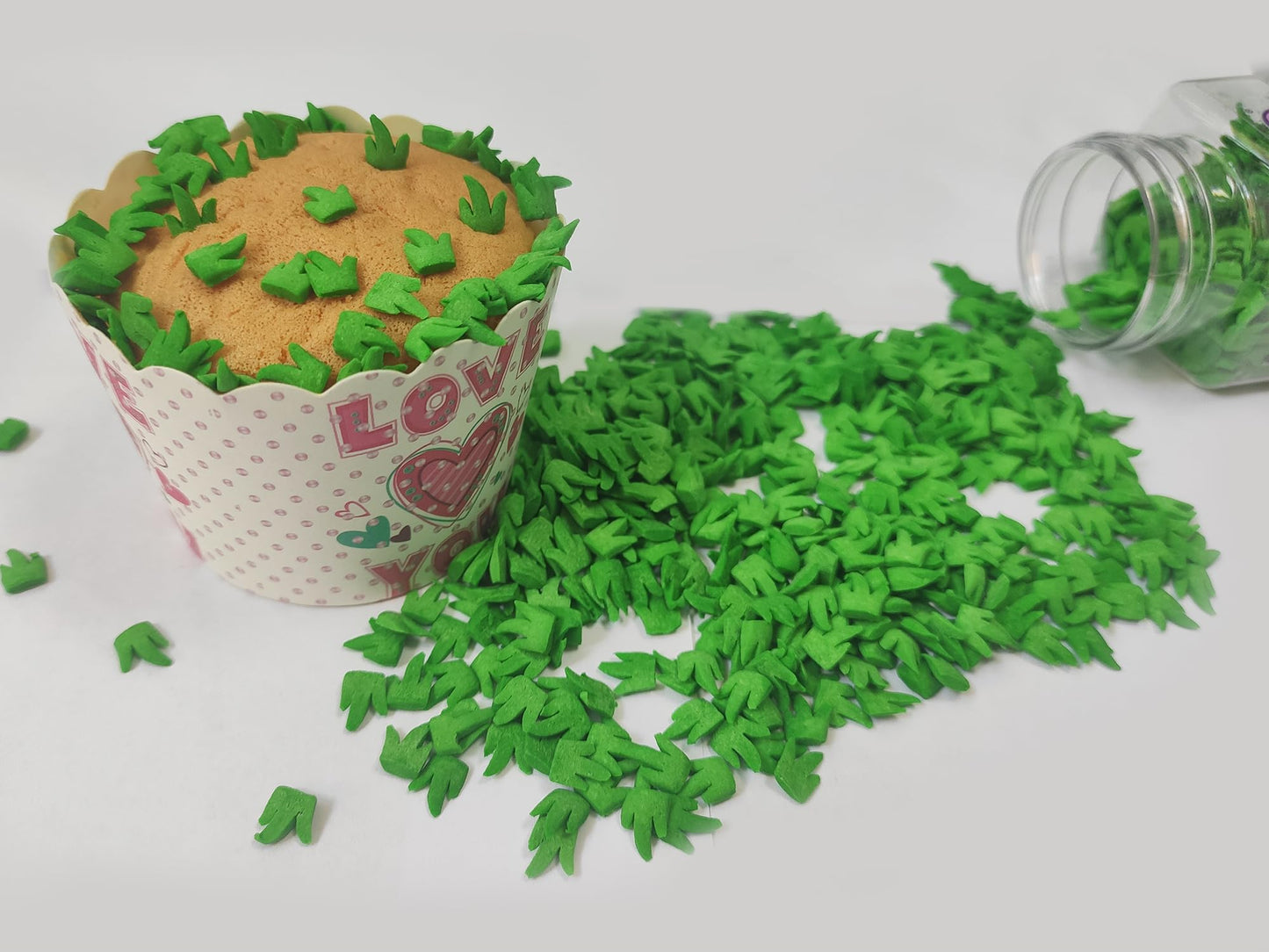 Clonynix 3.4 oz Green Grass Edible Sprinkles - Football Field Cake Decoration for St. Patrick's Day Cupcakes and Cookies