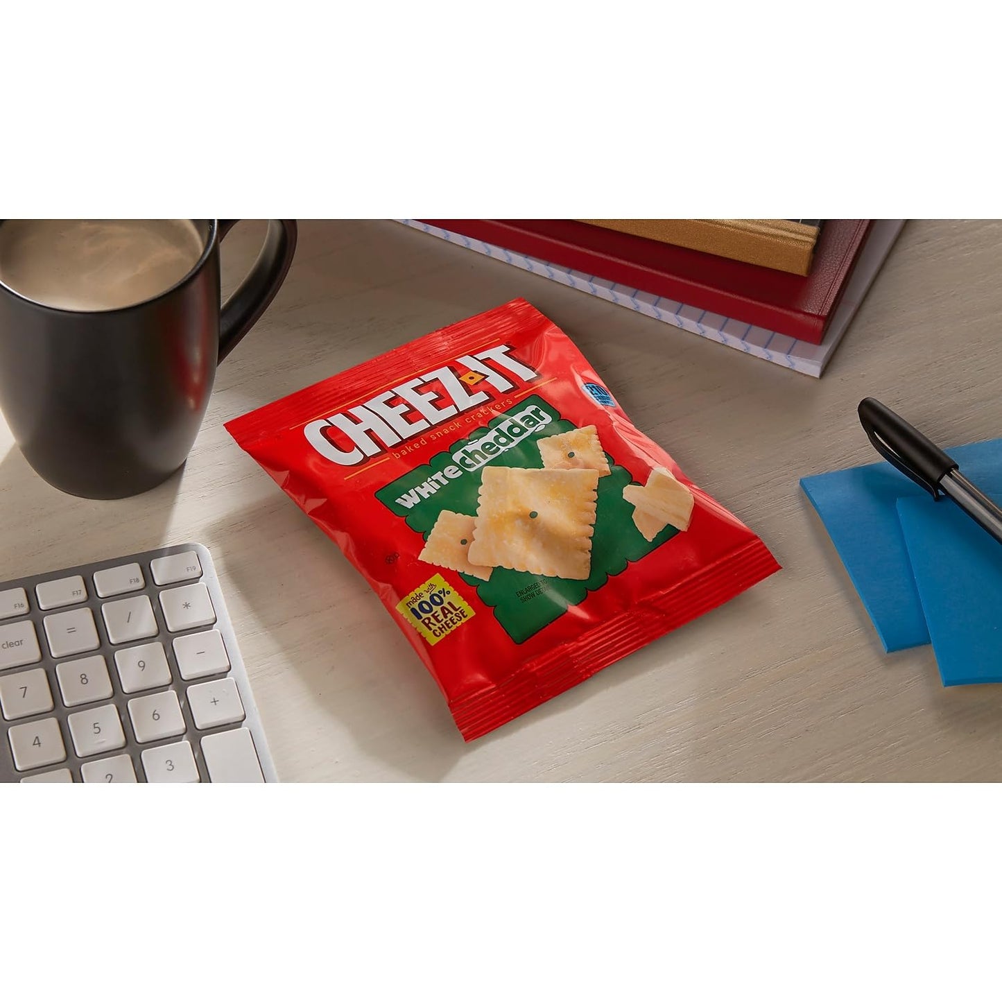 Cheez-It Baked Snack Cheese Crackers, Original, Single Serve, 1 Oz Bags (30 Count)