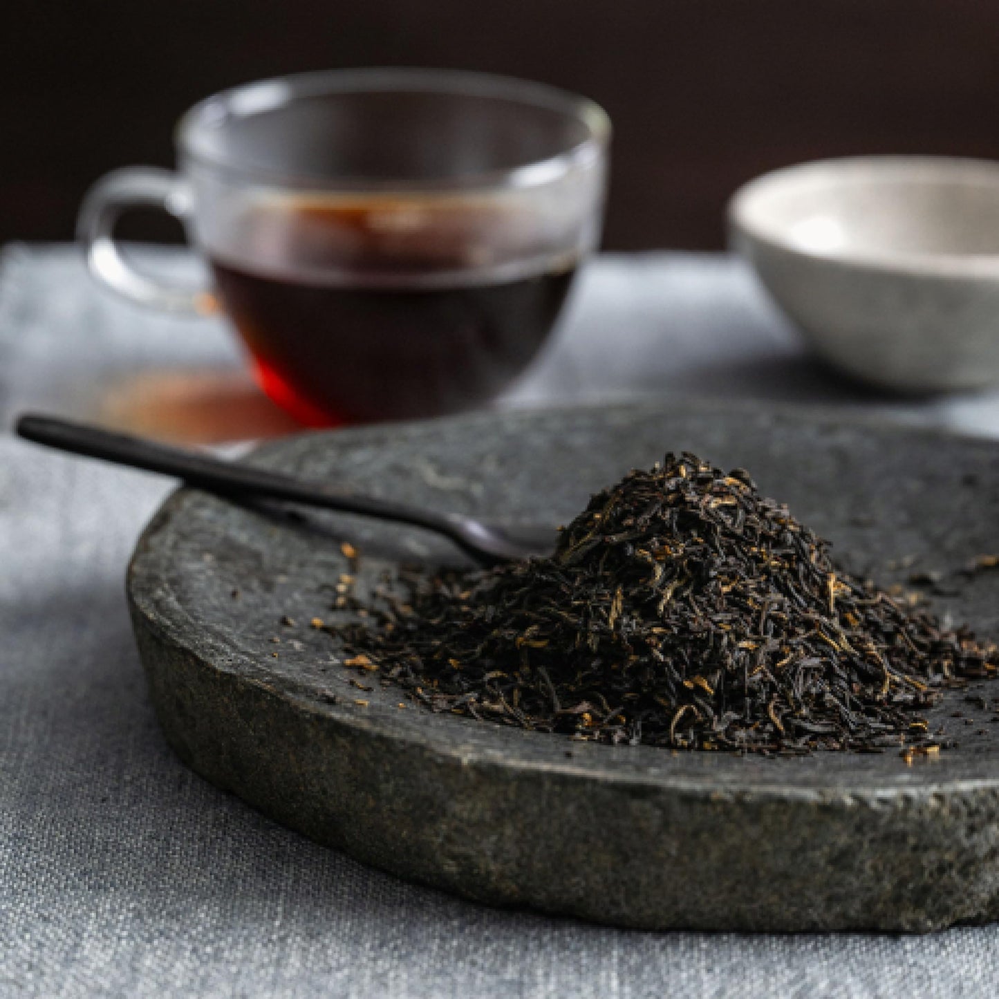 Rishi Tea Earl Grey Supreme Loose Leaf Herbal Tea | Immune Support  USDA Certified Organic  Fair Trade Scented Black Tea  Caffeinated  Citrus Flavors for Taste | 1 lb Bag  Makes 35 Cups