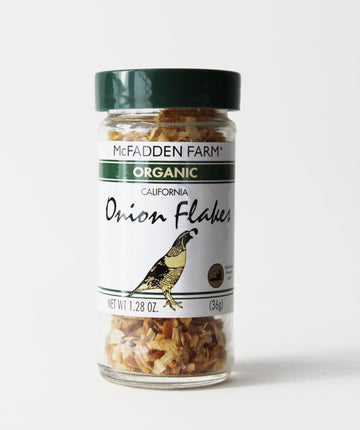 McFadden Farm Organic Onion Flakes, Grown and packed in the U.S.A., 1.28 oz. in glass jar