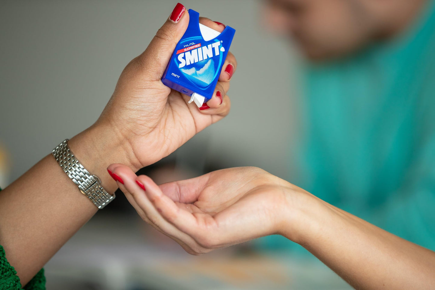 Smint Sugar Free Dental Mints with Xylitol, Mint Flavour, 8g (12 Matches Box), White, Perfect for Fresh Breath