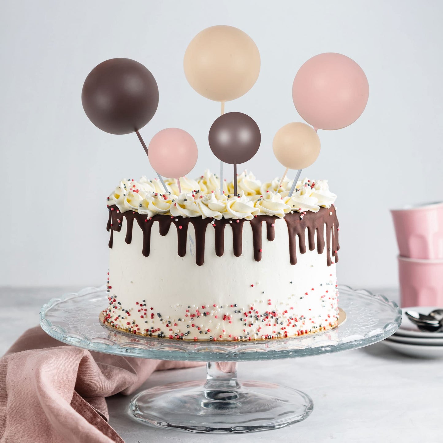 Gyufise 30Pcs Mini Balloon Cake Topper Brown Foam Ball Cake Topper Decorations Faux Pearl Balls Diy Cake Insert Topper Baking De