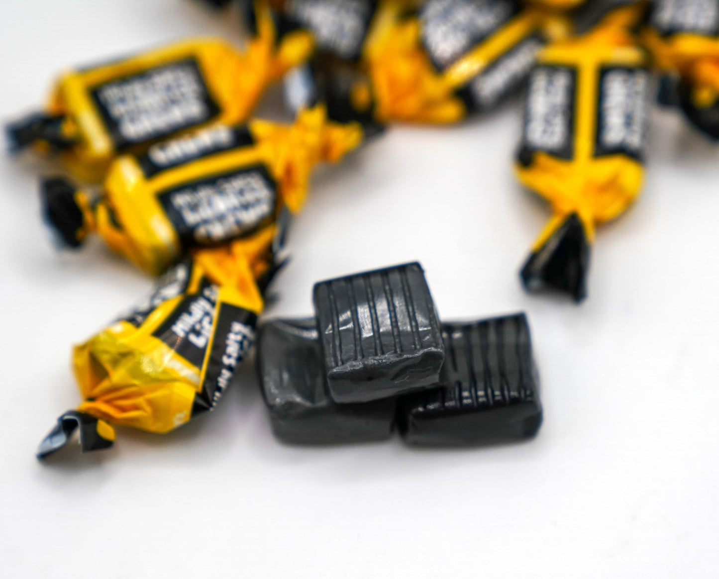 Dm Sweets Mildly Salty Licorice Toffee - 100 Pieces Of Fresh Soft Chewy Delicious Individually Wrapped Creamy Toffee, Black