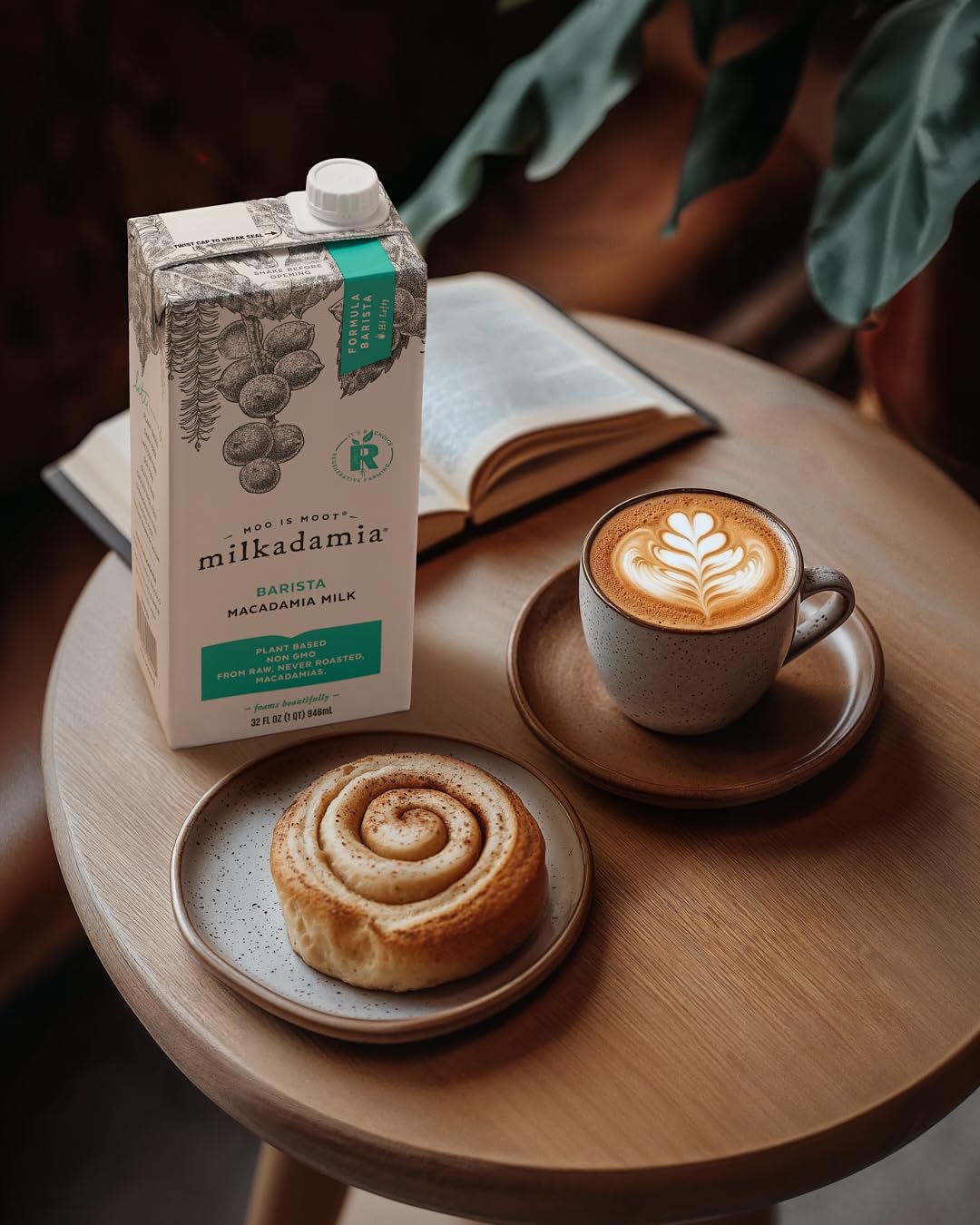 Milkadamia Barista Macadamia Milk, 32 Fl Oz (Pack of 6), Gluten Free, Non-GMO, Excellent Source of Calcium, Kosher, Latte Da Barista