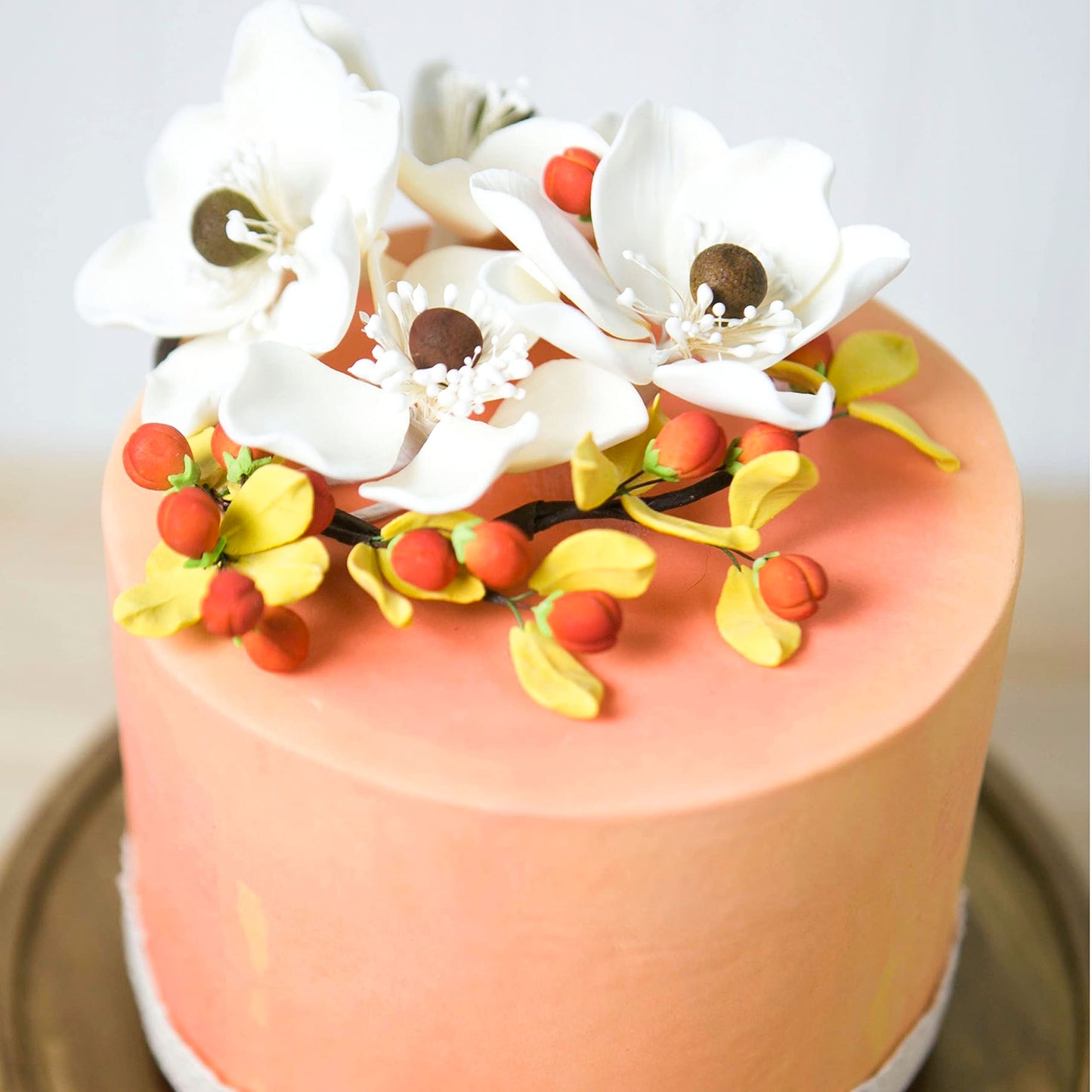 Global Sugar Art Poppy Anemone Sugar Cake Flowers, White, 4 Count By Chef Alan Tetreault
