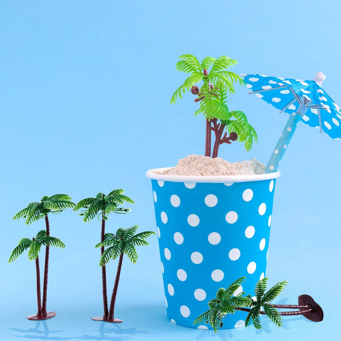 Jovitec 16 Pieces Plastic Palm Tree Cake Topper Small Green Palm Coconut Tree Cake Decorations 5.5 Inch Hawaiian Tropical Cupcake Topper
