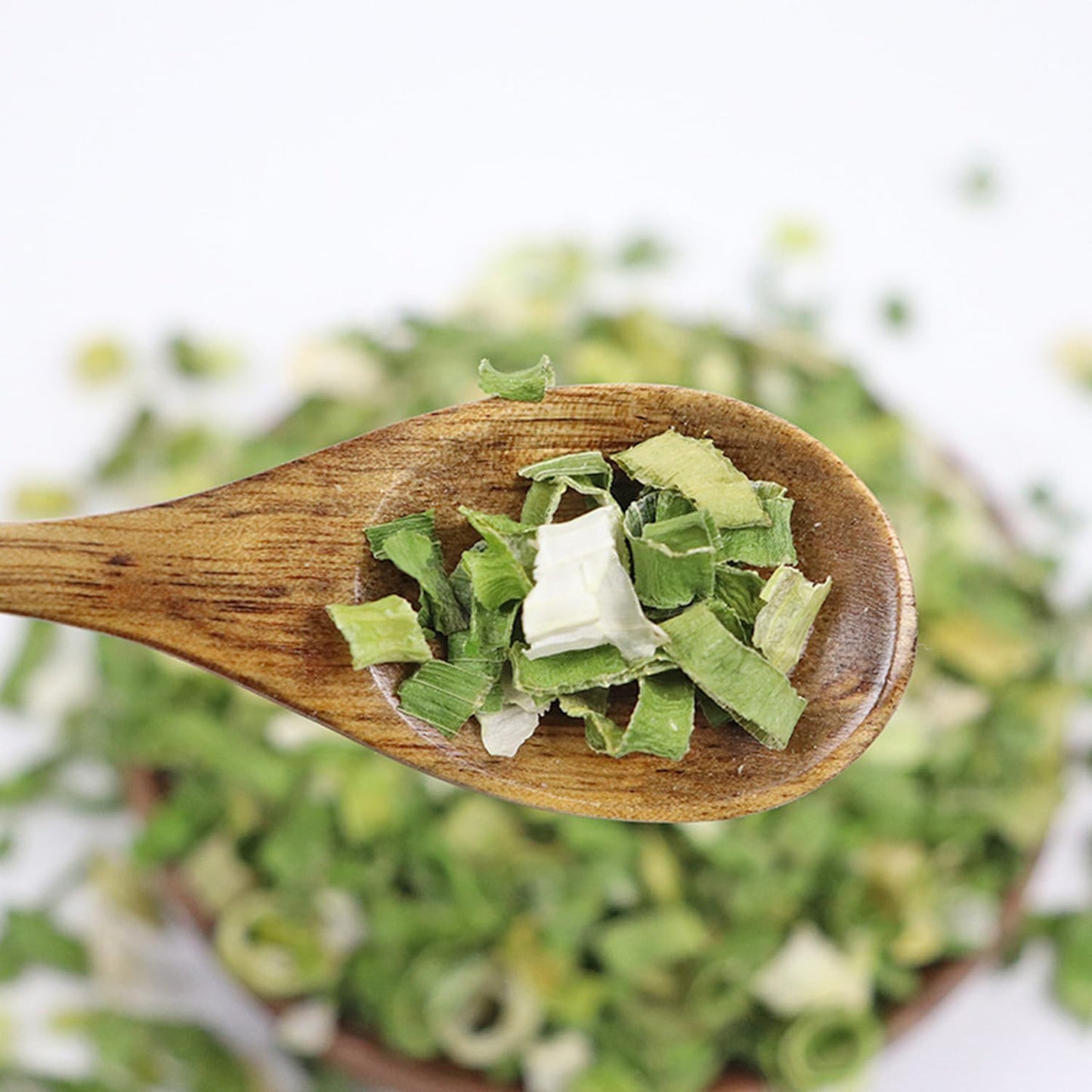 HOLFLYING Dried Chives Culinary Spice for Cooking, Seasoning, and Garnishing - 2.0 oz