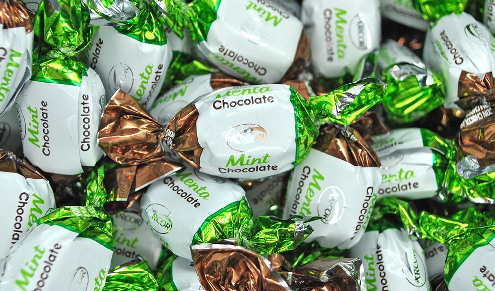 Sweetgourmet Premium Chocolate Filled Mints  Arcor Hard Candy  2 Pound