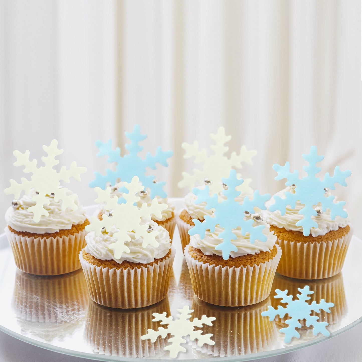 Gyufise Edible Cupcake Toppers 50Pcs Snowflakes Winter Party Supplies, Small, Blue White, Paper/Wafer