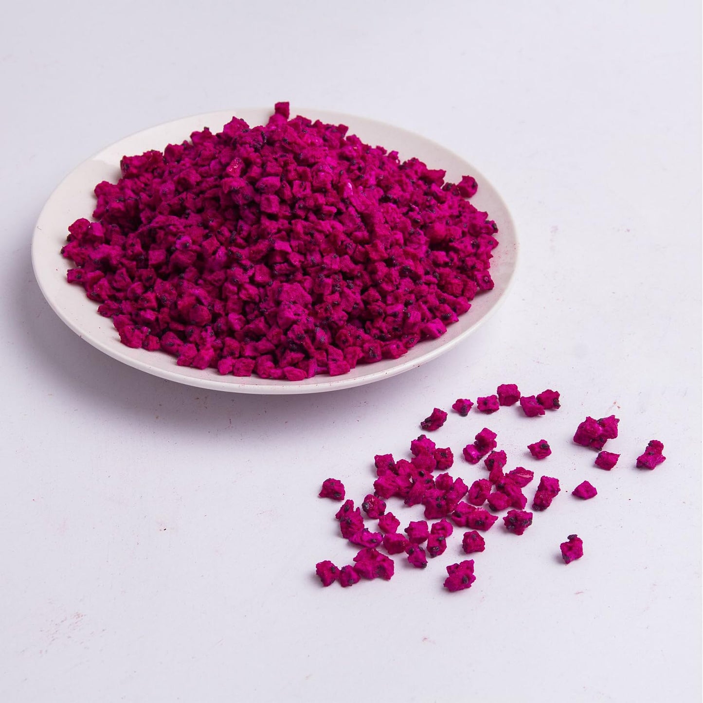 SPFLAUFR Freeze-Dried Diced Dragon Fruit Snack - 4.23 Oz - Small Size - Pitaya Flavor