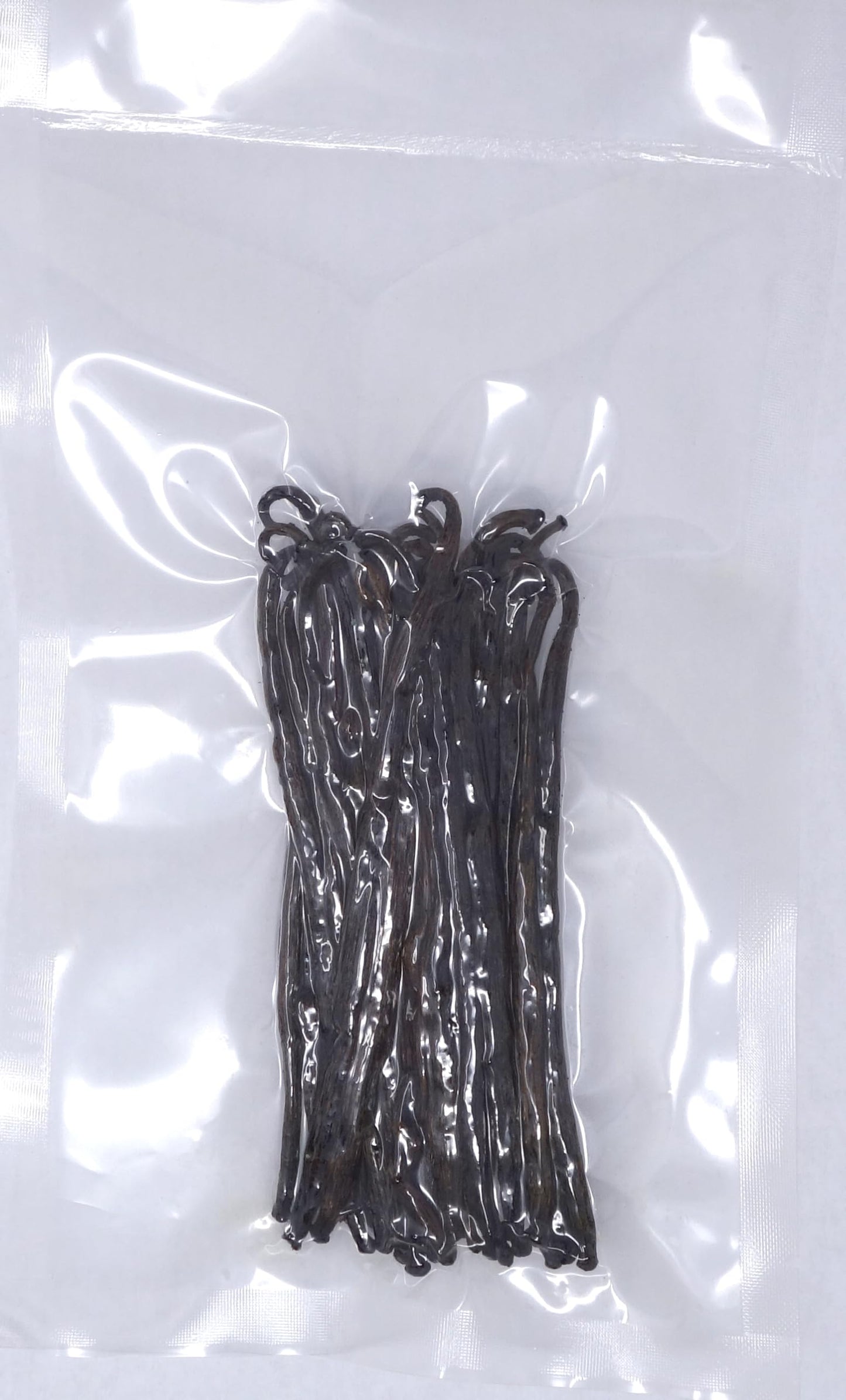 Vanilla Products USA Madagascar spirit-inspired flavor Planifolia Grade B Vanilla Beans - 25 Count Pack