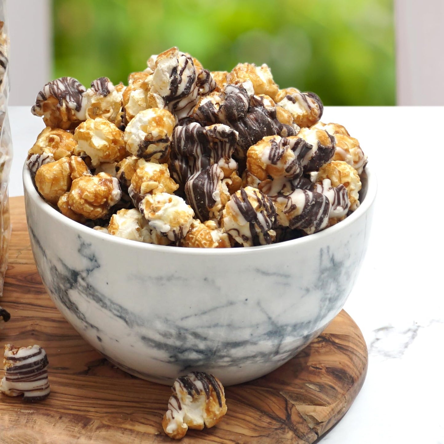 White & Dark Chocolate Swirl Popcorn Tin, 24.5 Ounce Popcorn 1 Gallon Tin, Gourmet Popcorn Gift, Birthday Gifts, The Hampton Pop