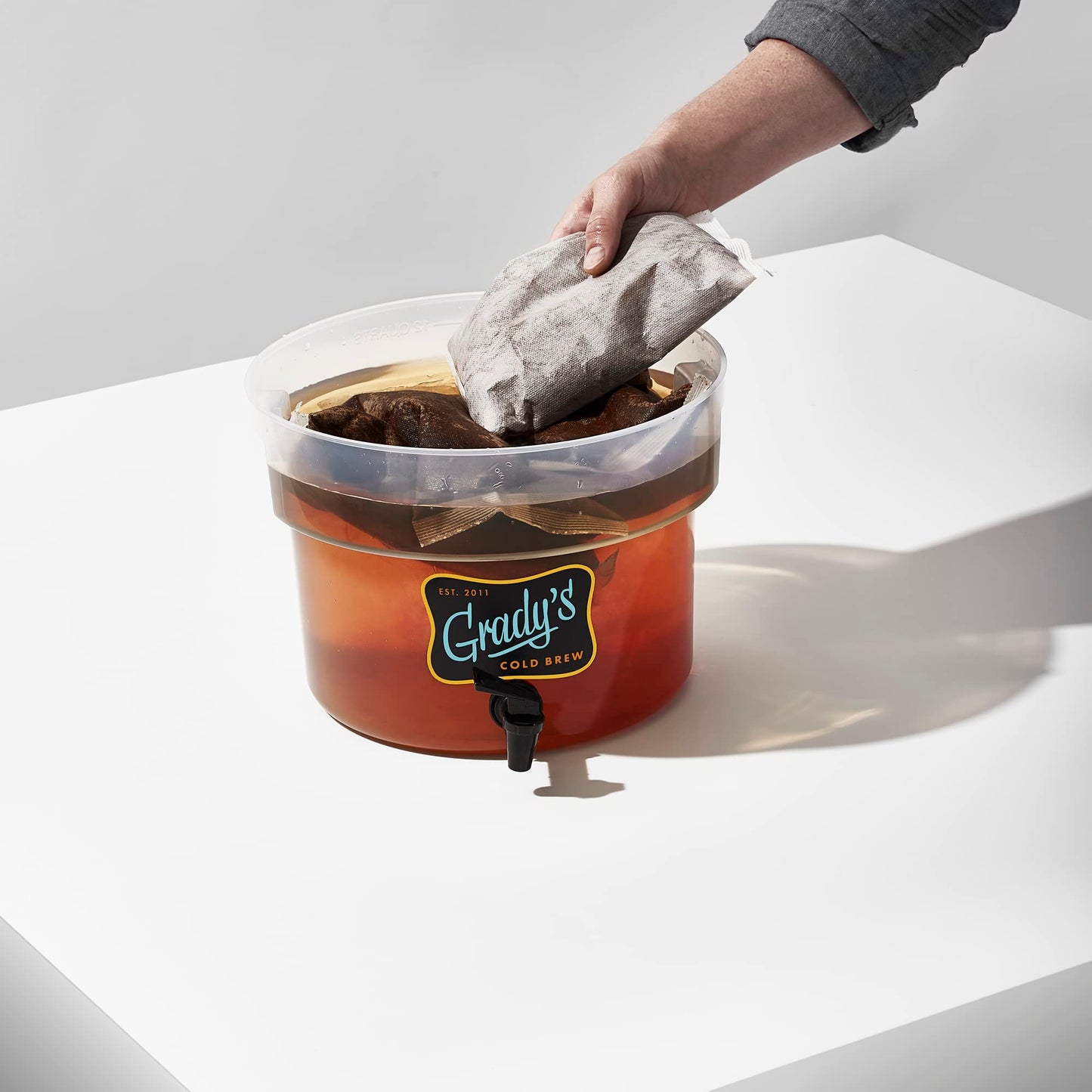 GRADYS COLD BREW, New Orleans Style, 100% Arabica Ground Coffee & Chicory Pouches, 12 Bundles of 4 Easy-to-Brew Bean Bags, Makes