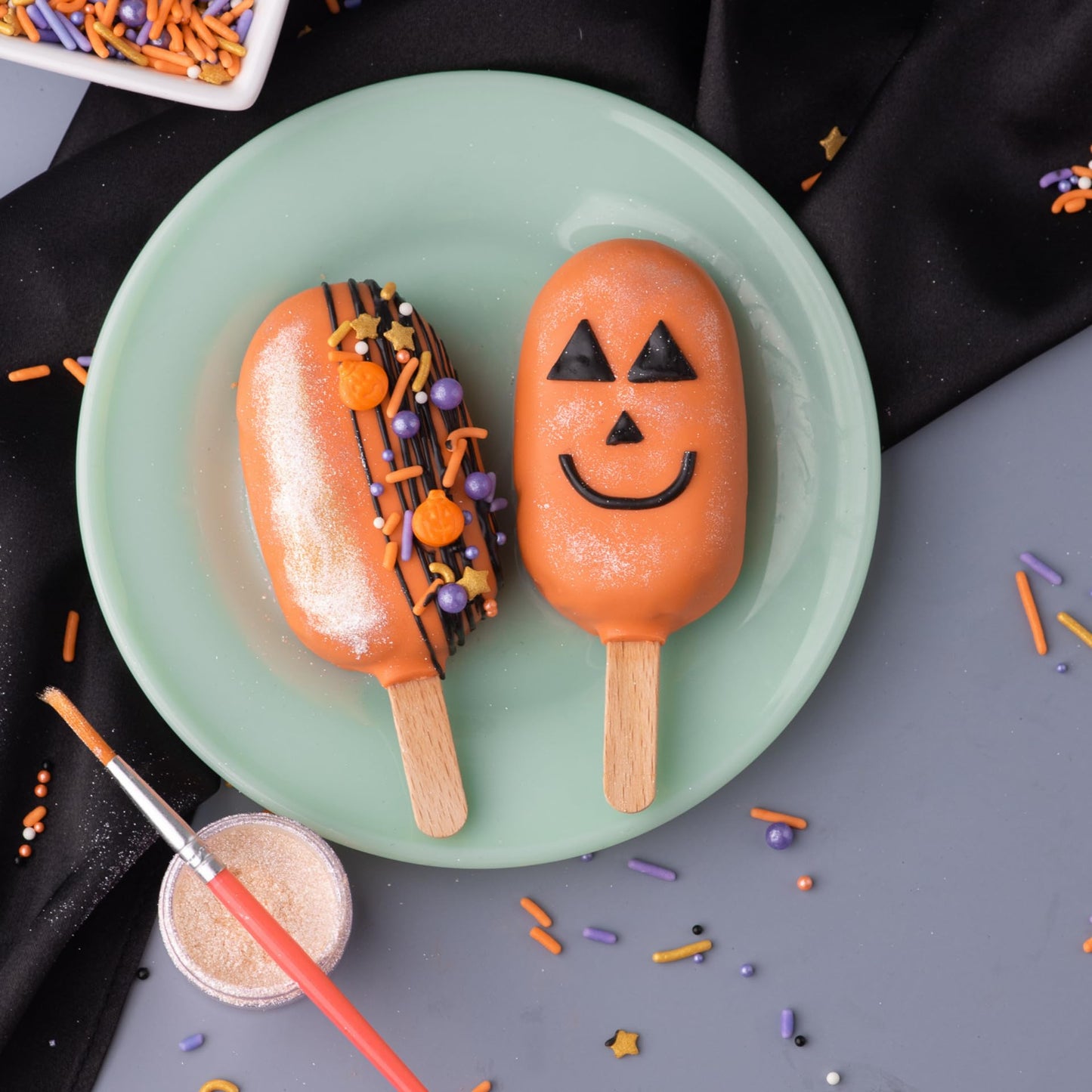 Sweets Indeed, Edible Glitter, Orange, Halloween, Perfect for Drinks, Cocktails, Beverages & Cake Decorating, Dessert Cake Toppe