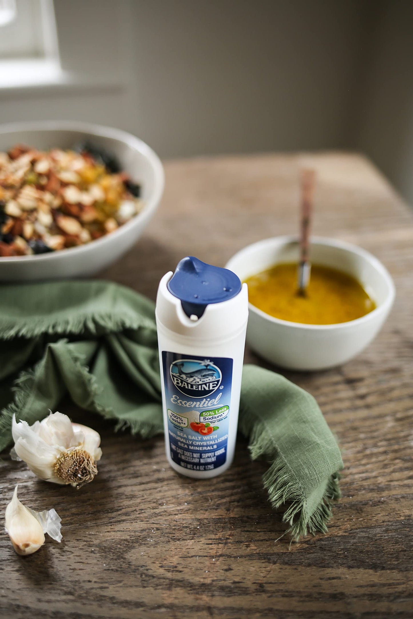 La Baleine Fine Sea Salt Shaker, 4.4 Oz
