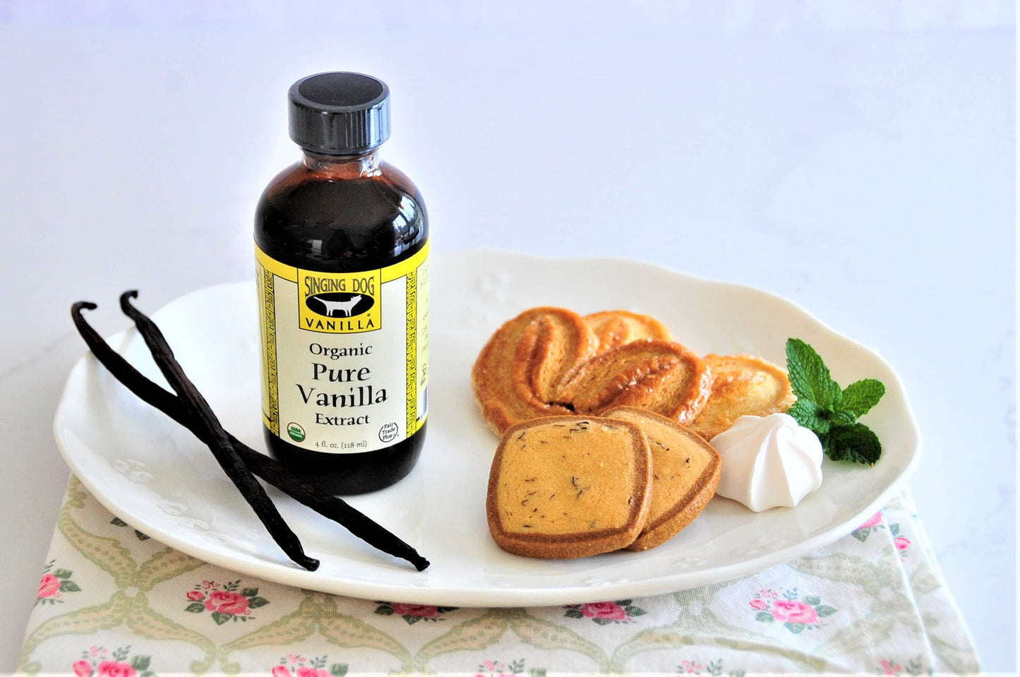 Singing Dog Vanilla Vanilla Extract, 2 Fl Oz (Pack of 1)