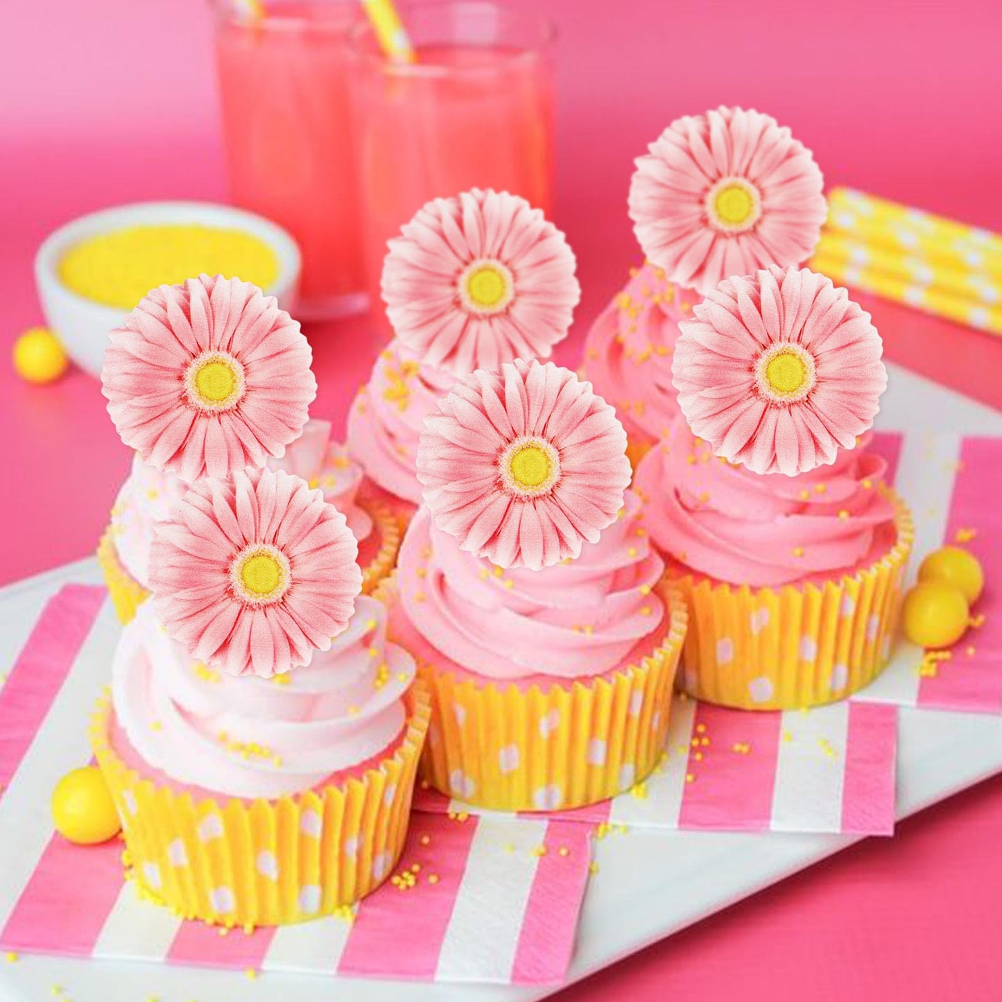 40 Pack Edible Daisy Cupcake Toppers Edible Wafar Paper Spring Bridal Engagement Baby Shower Birthday Party Drink Toppers Annive