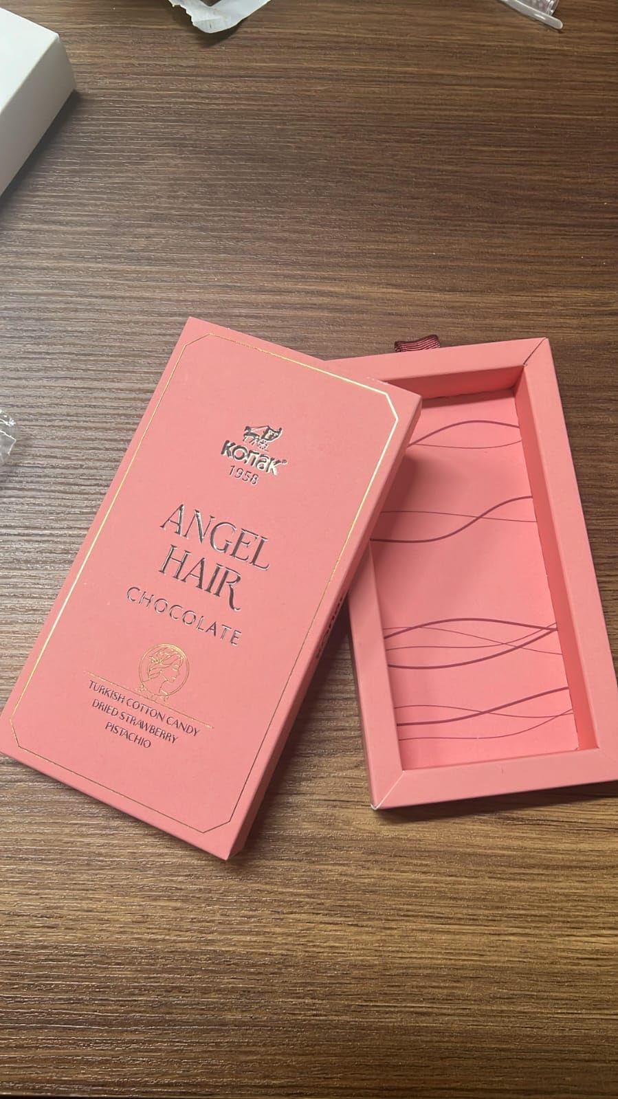 Angel Hair - Chocolate Cotton Candy Bar 170 Gram Strawberry And Pistachio Amazing Pack, Gift Box 5.9 Oz (1-Pack)