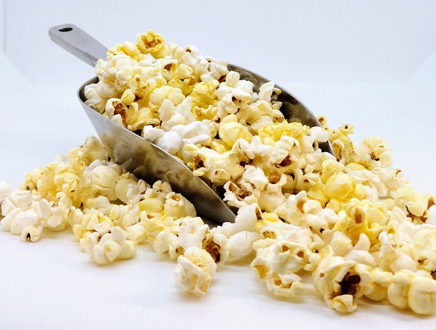 Ren  Es Buttery Theater Gourmet Popcorn - Classic Buttery Salted Flavor Crispy, Popped Fresh, Handmade Delightful Snack - Gift I
