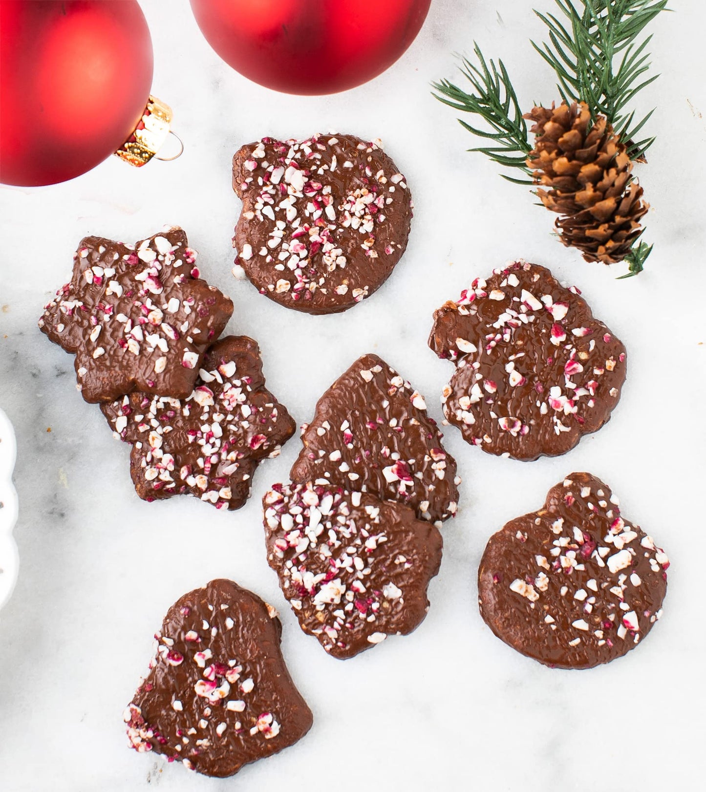 Deweys Bakery Santas Snacks Gift Basket | 7-Piece Holiday   with Moravia Cookies, Chocolate Peppermint Cookies & Cheddar Cheese Straws