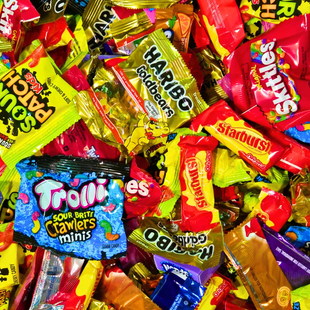 Halloween Candy Variety Mix - Individually Wrapped Fruity  Chewy & Hard  for Trick-or-Treaters  Haunted Houses  Party Favors  Candy Buffets & Seasonal Celebrations - 2 lb Bulk Bag