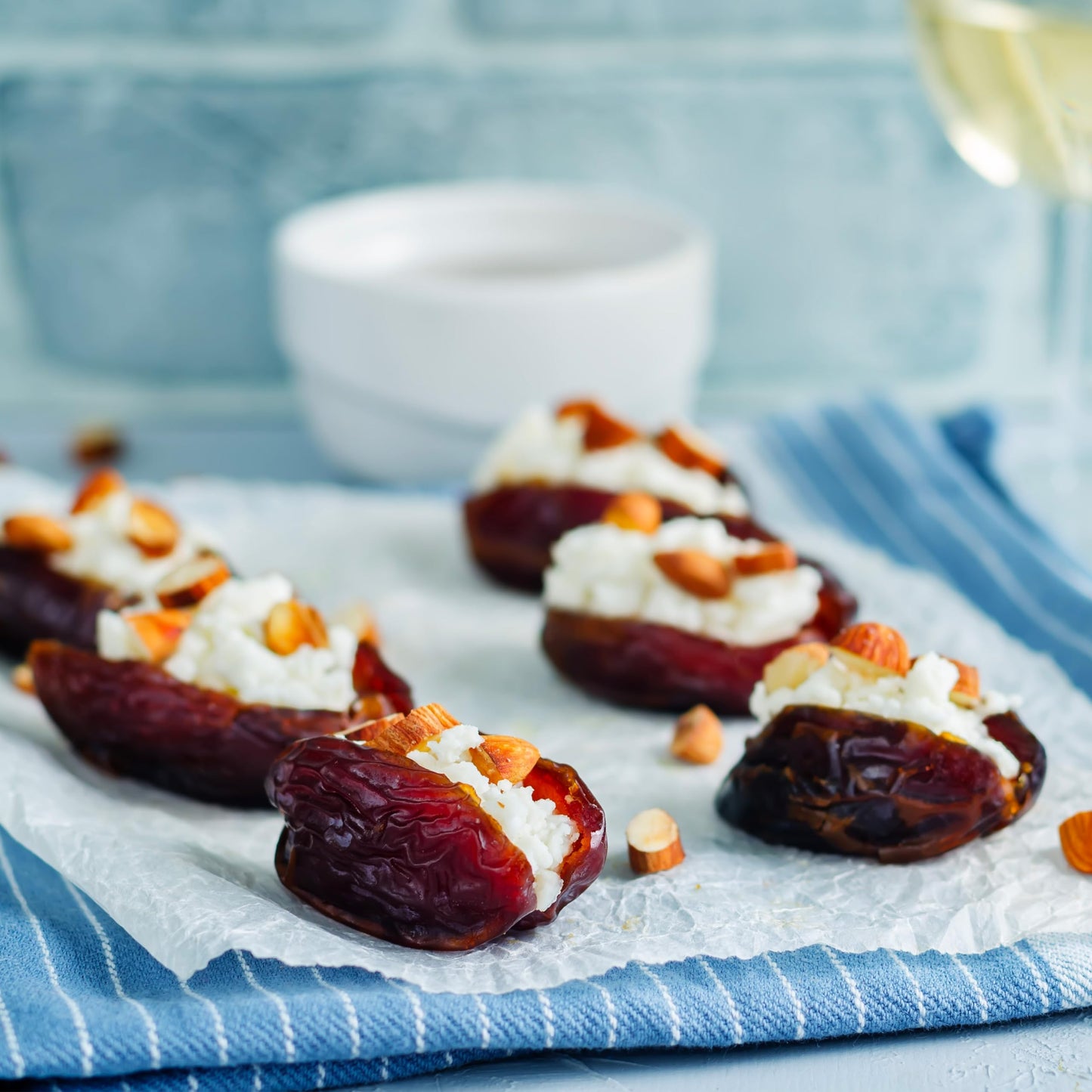 Elan Organic Pitted Dates, Non-GMO, Vegan, Gluten-Free, 8 pack of 6.5 oz