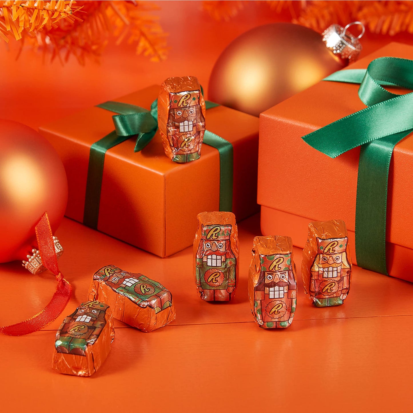 REESES Chocolate Peanut Butter Creme Nutcrackers, Christmas Candy Bag, 9.2 oz