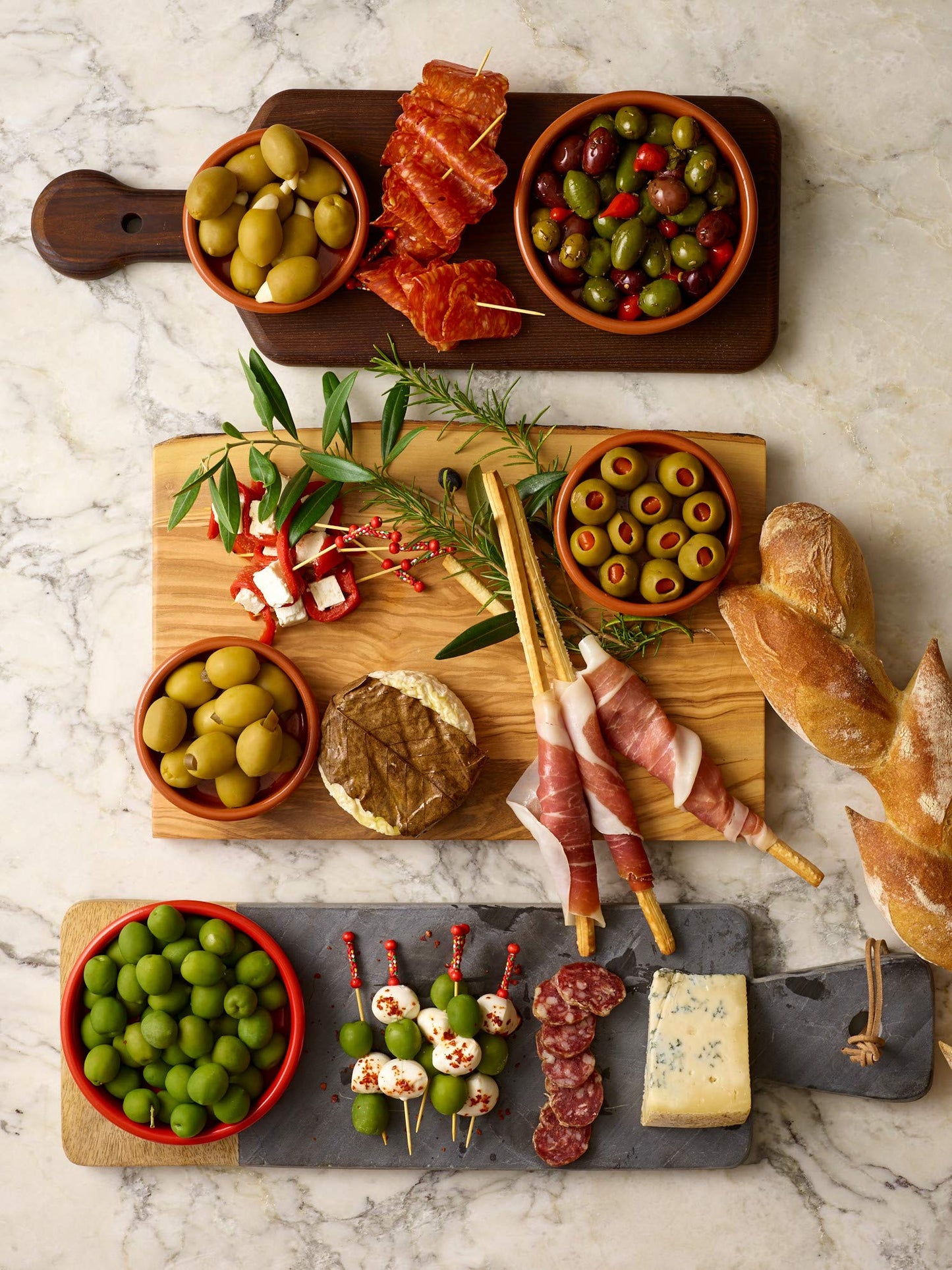 Mezzetta Spanish Queen Martini Olives, Marinated with Dry Vermouth, 10 oz