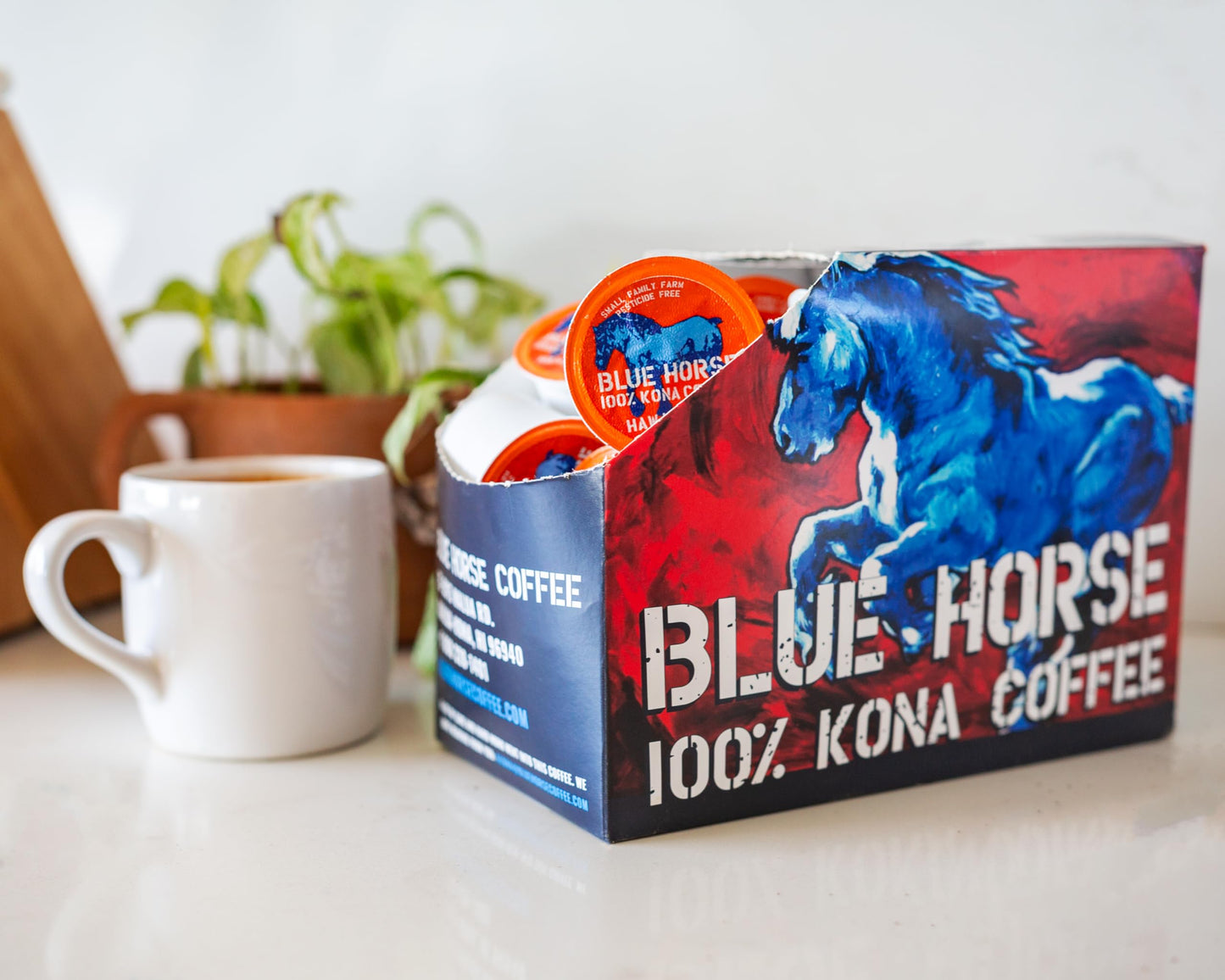 Blue Horse 100% Kona Coffee Pods, Medium Roast, 20ct Single Serve, Compatible with K Cups 2.0, Farm Fresh, Authentic Arabica Bea