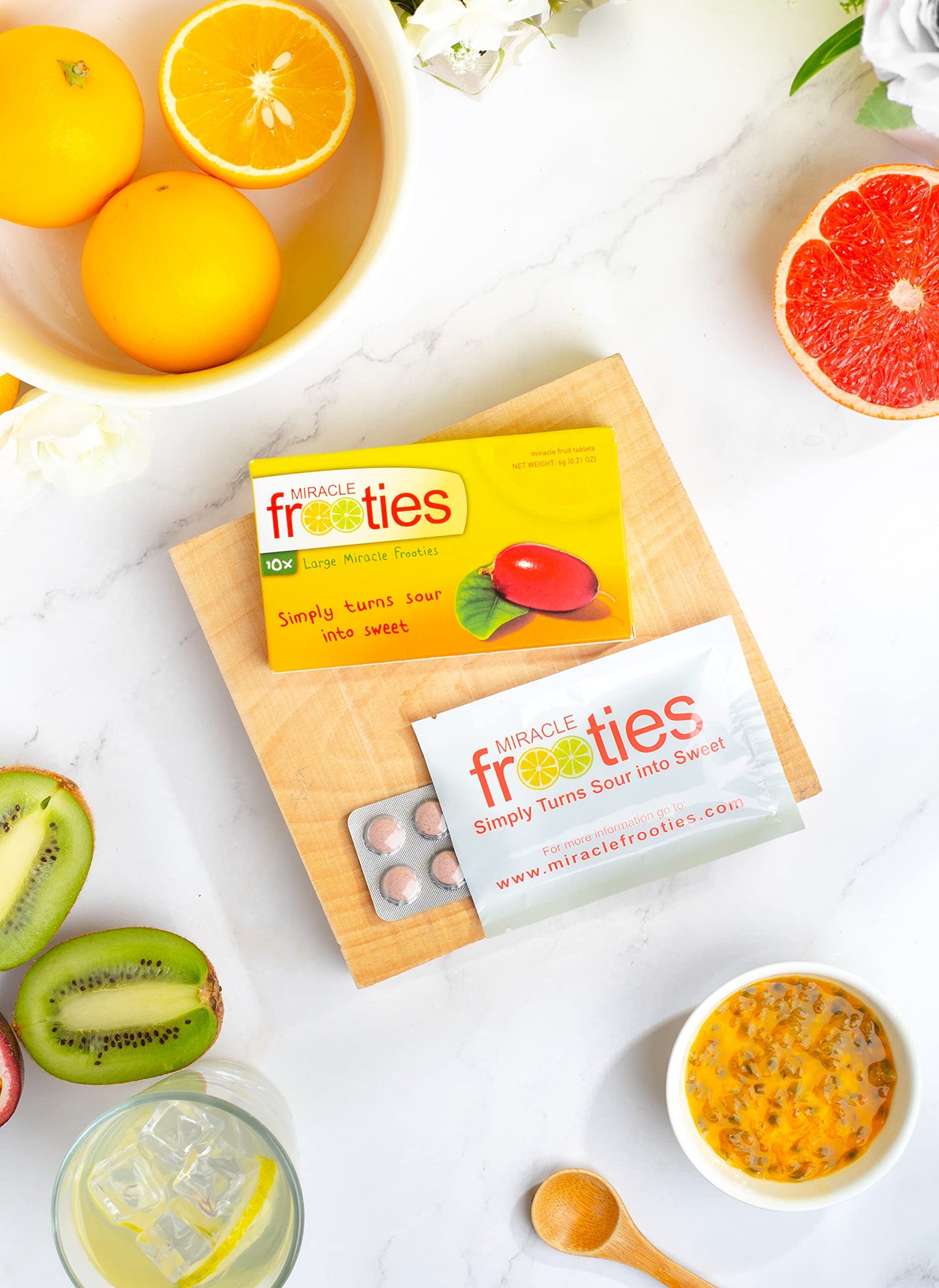 Frooties   Berry compact pieces, 100% Natural, Flavor Tripping, Sugar Free, 10 Count, Energy Yellow