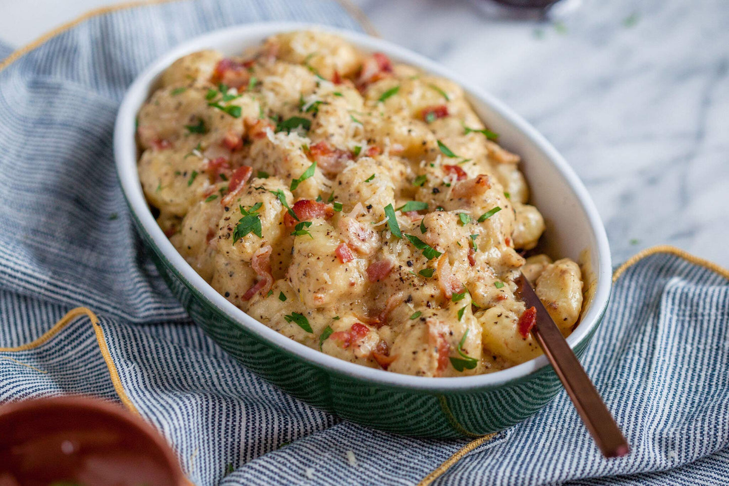 Sonoma Gourmet Creamy Alfredo Pasta Sauce | Gluten-Free And No Sugar Added | Made With Real Cream | Fresh Ingredients & No Sugar