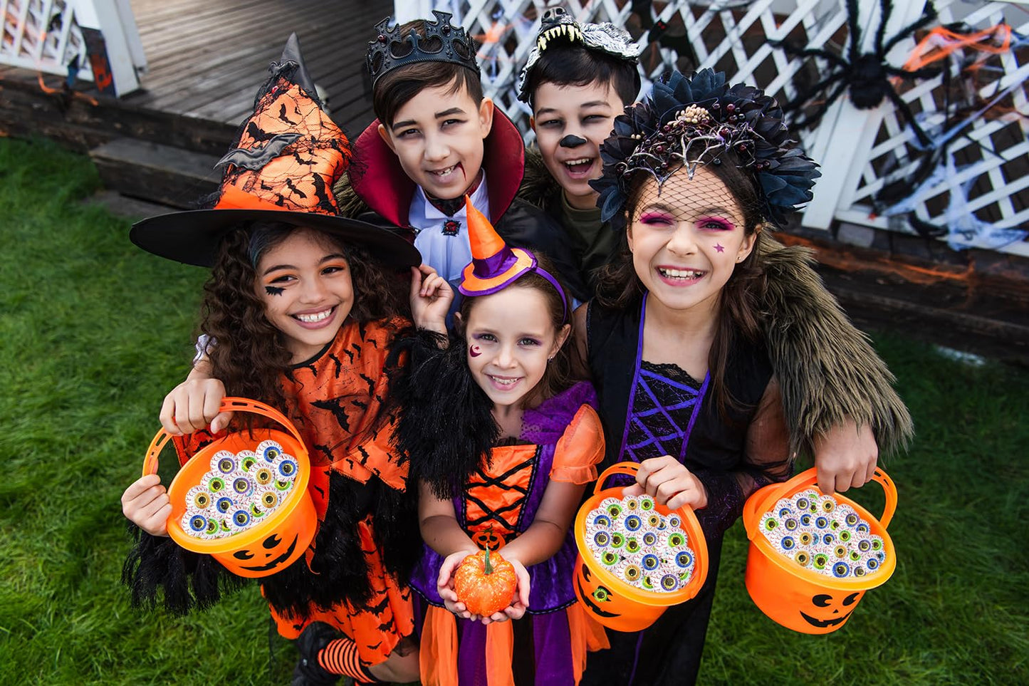 Halloween Peanut Butter Spooky Eye Balls, Trick-Or-Treat Party Bag Fillers, Individually Wrapped in Multi-color Eye Design Foils