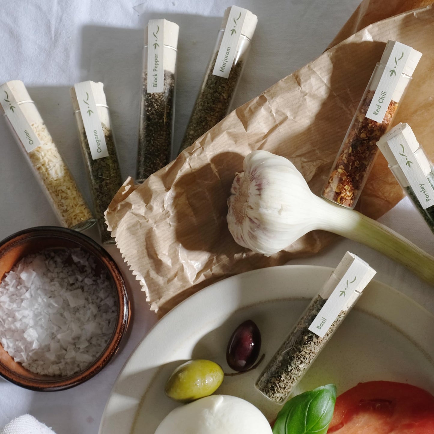 Craftly 12 Italian Spices Gift Set | Italian Herbs Seasoning Gift Set For Cooking - Perfect For Pasta Sauces, Pizza And More | G