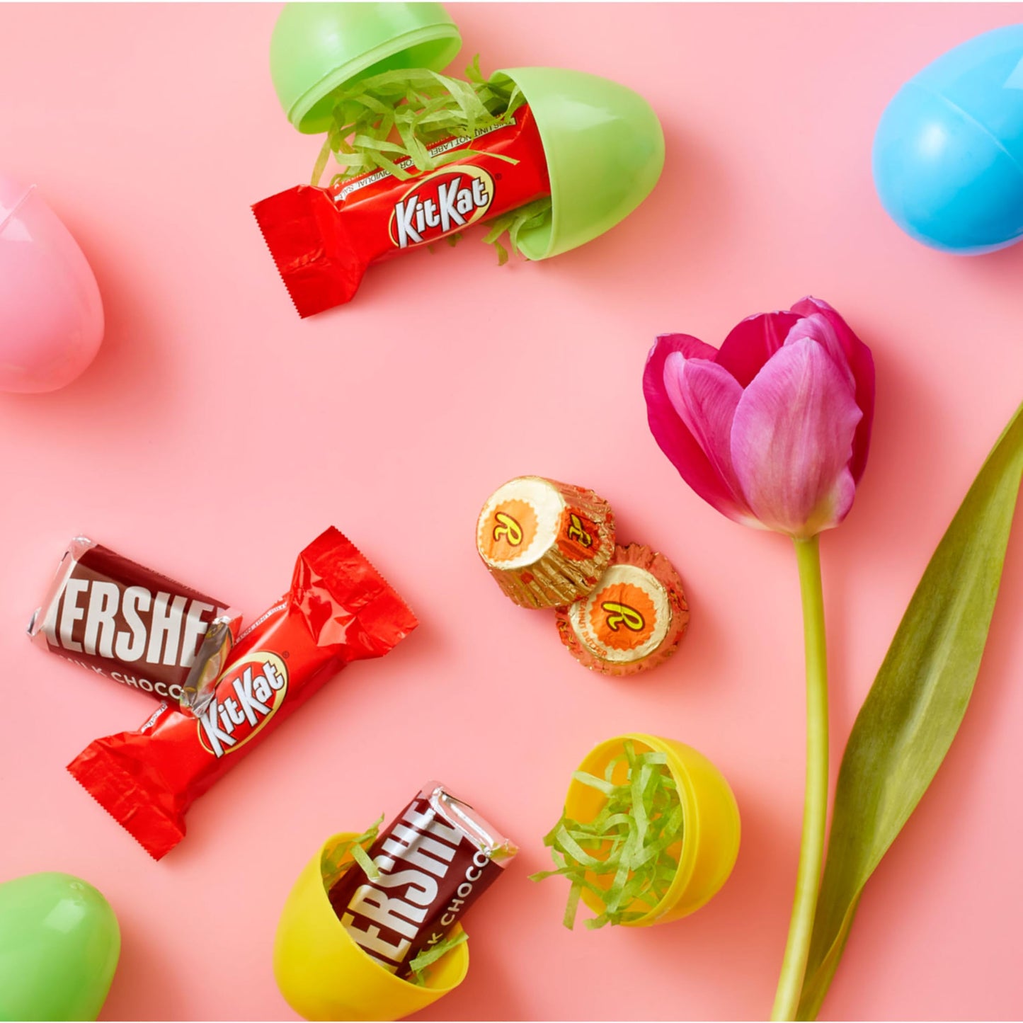 HERSHEY'S, KIT KAT and REESE'S Assorted Milk Chocolate Candy Variety Bag, 80.39 oz (265 Pieces)