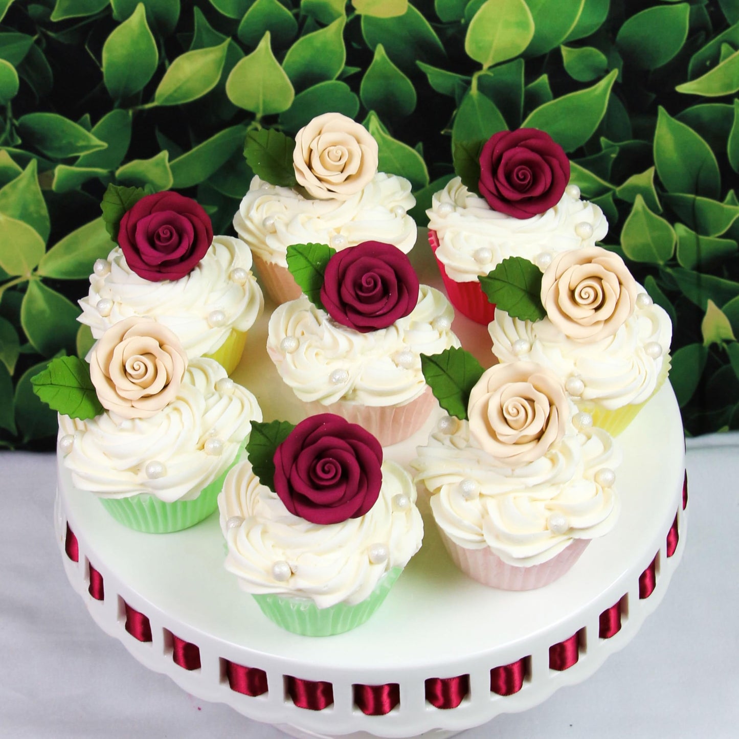 Global Sugar Art Premium Edible Roses, Unwired, 1.5 inches, Ivory, 12 Count by Chef Alan Tetreault