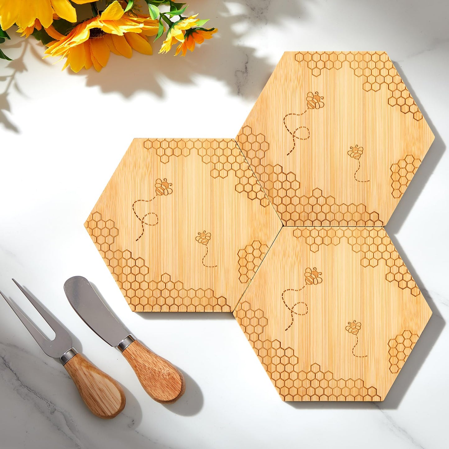 Ziliny Bridal Baby Shower Prizes Set - Honey Bee Cheese Board with cutting too & Forks, Multicolor, 5.91 x 5.91 x 0.39 inches, Model