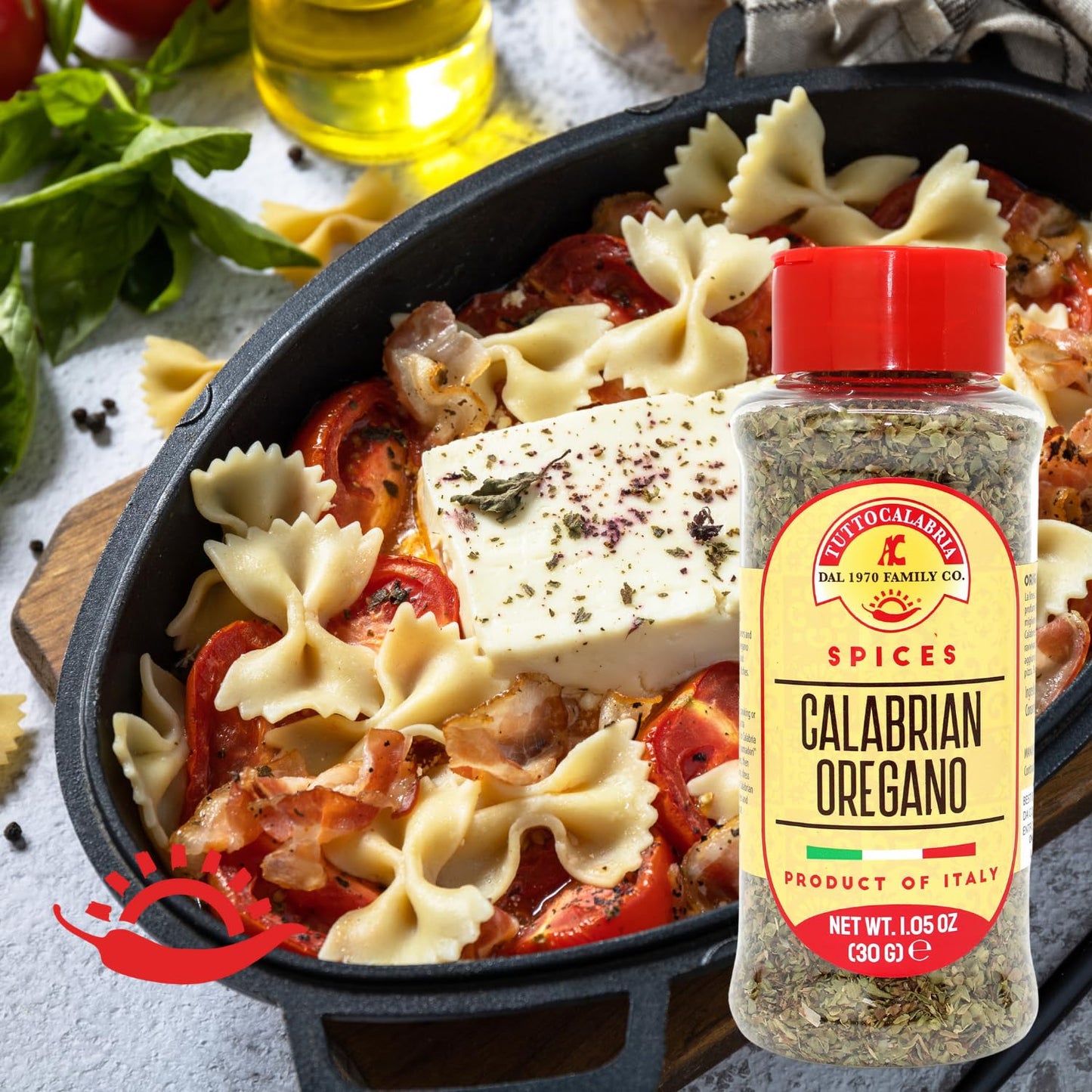 TUTTOCALABRIA Oregano, Calabrian Dried Oregano Flakes, Shaker, Italian Seasoning & Spices, 30 gm All Natural, Non-GMO, Product o