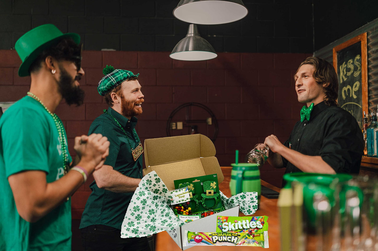 St Patricks Day Variety Pack Gift Basket Care Package, Candy, Chips Lucky Irish Themed Gift Box
