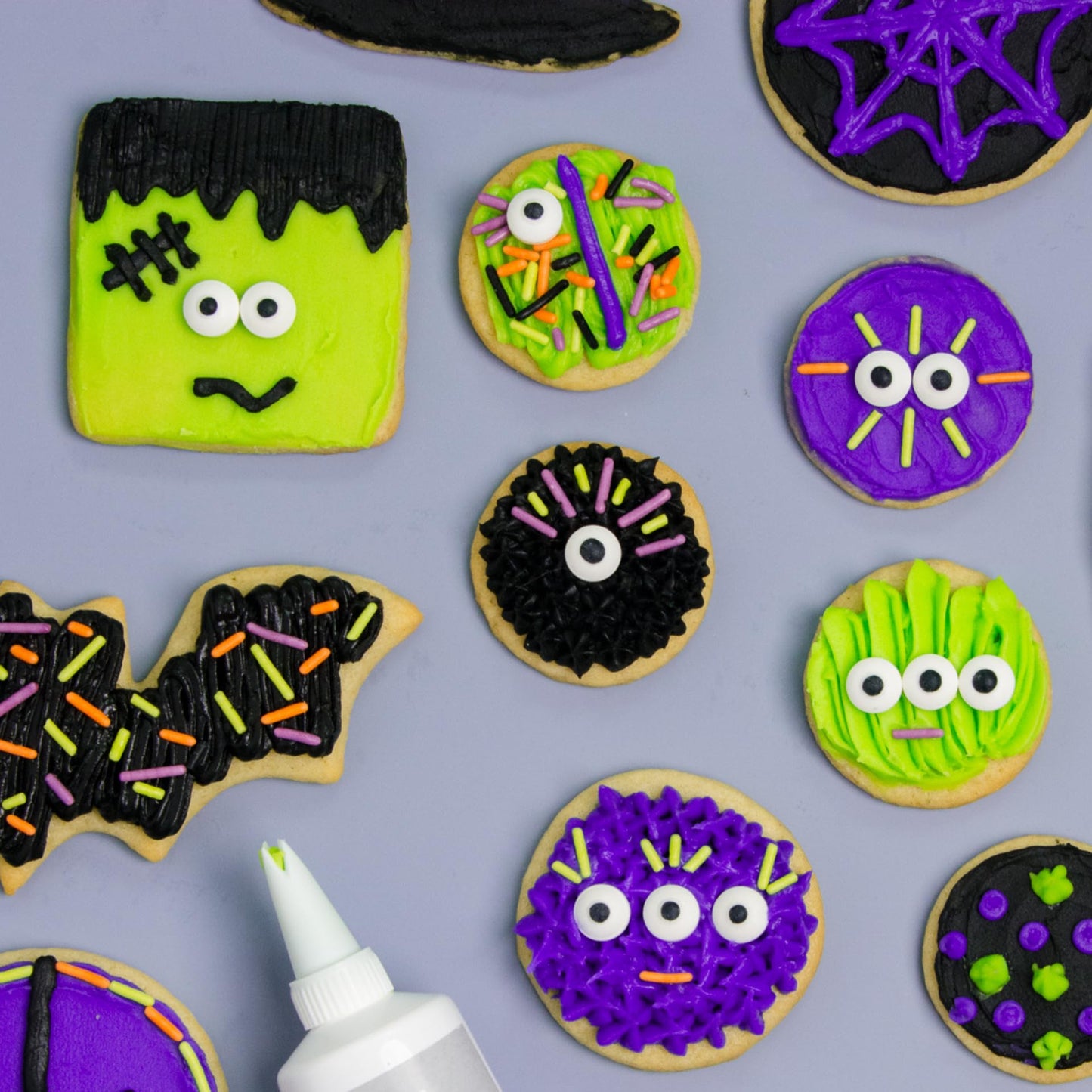 Sweets Indeed Bulk Candy Eyeballs  200 Edible Eyes  Christmas Sprinkles  Perfect for Cake Decorations  Baking  Ice Cream  Cookies  Cupcake Topper  2.92 ounces