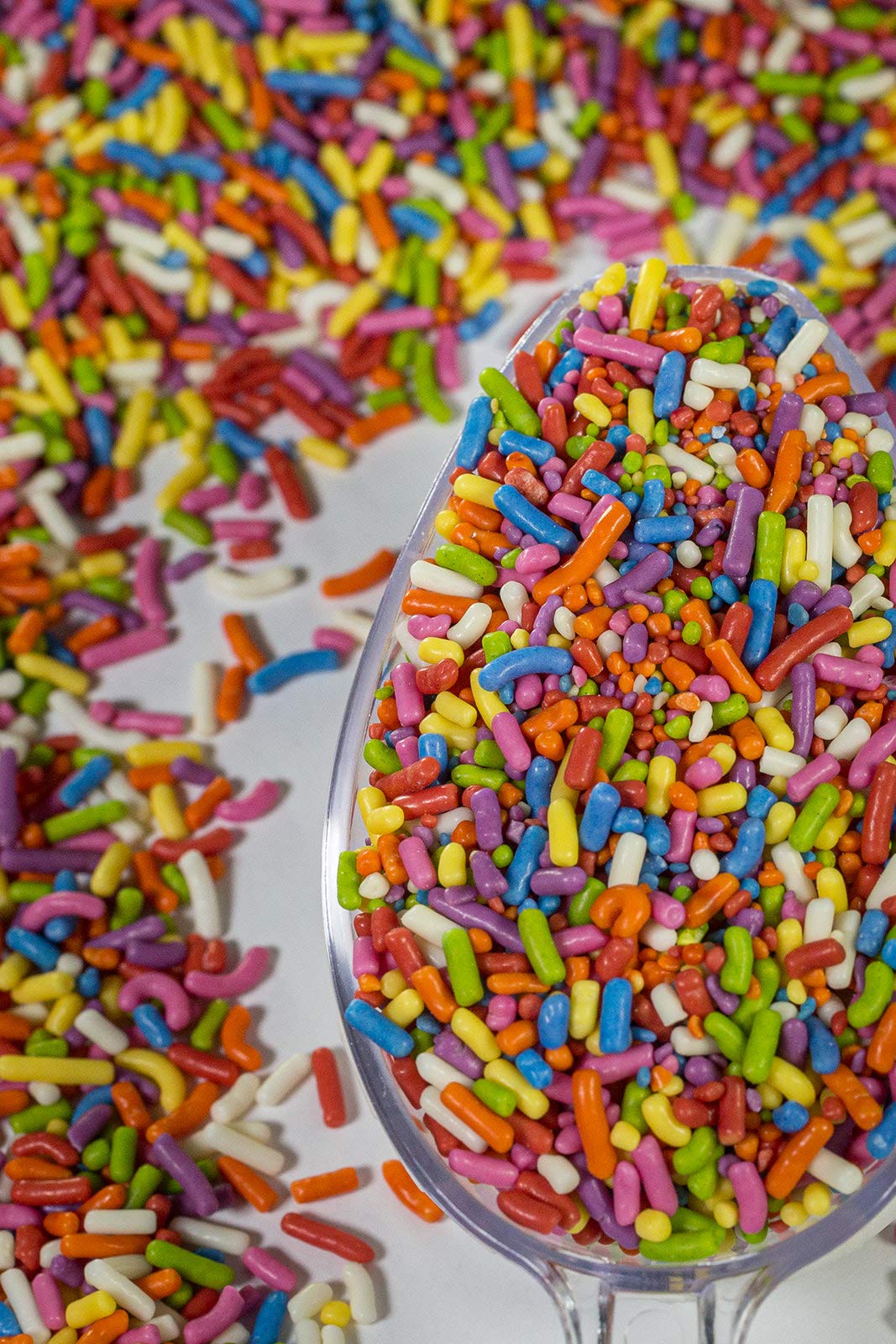 100% NATURAL RAINBOW SPRINKLES - NATURAL COLOR, DAIRY FREE, NUT FREE, GLUTEN FREE, SOY FREE, VEGAN, EGG FREE AND KOSHER ,1.5 LBS
