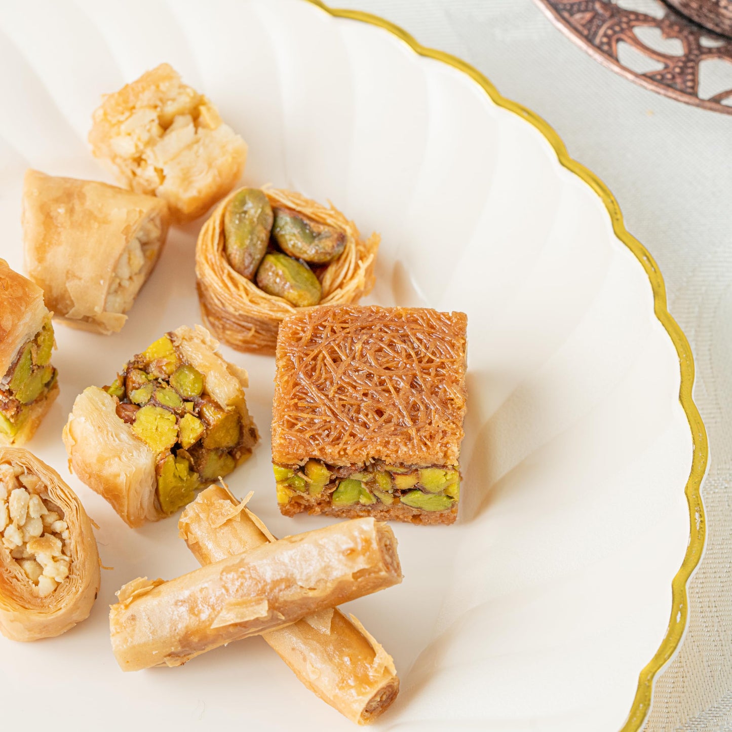 Zaitoune Cashew & Pistachio Baklava Selection Box - 0.22 Lb | Traditional Luxury Pastry | Arabic Dessert With Authentic Flavors
