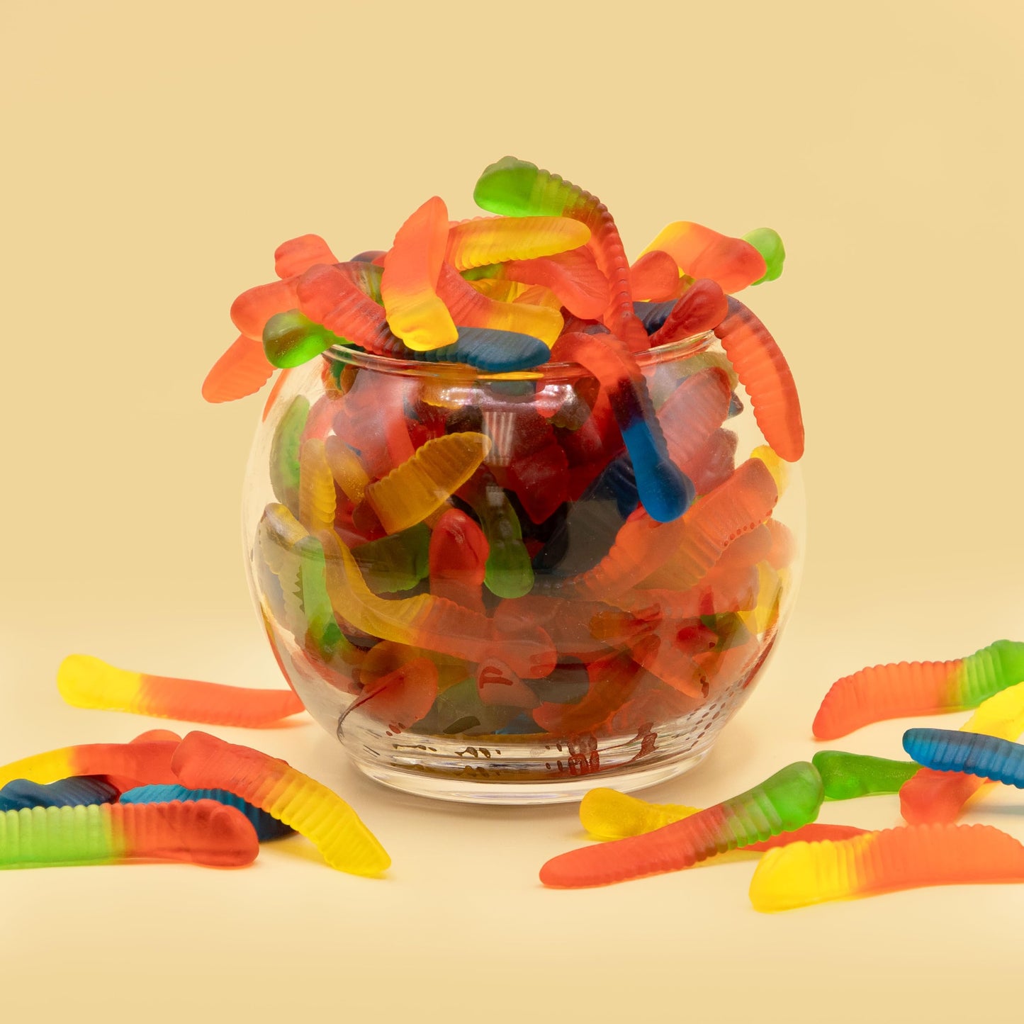 Gummy Worms | 2 Pound Bag | Gummy Candy Made with Real Fruit Juice | Chewy Candy in Assorted Fruit Flavors | Gummies for Buffets  Party Favors and Goody Bags