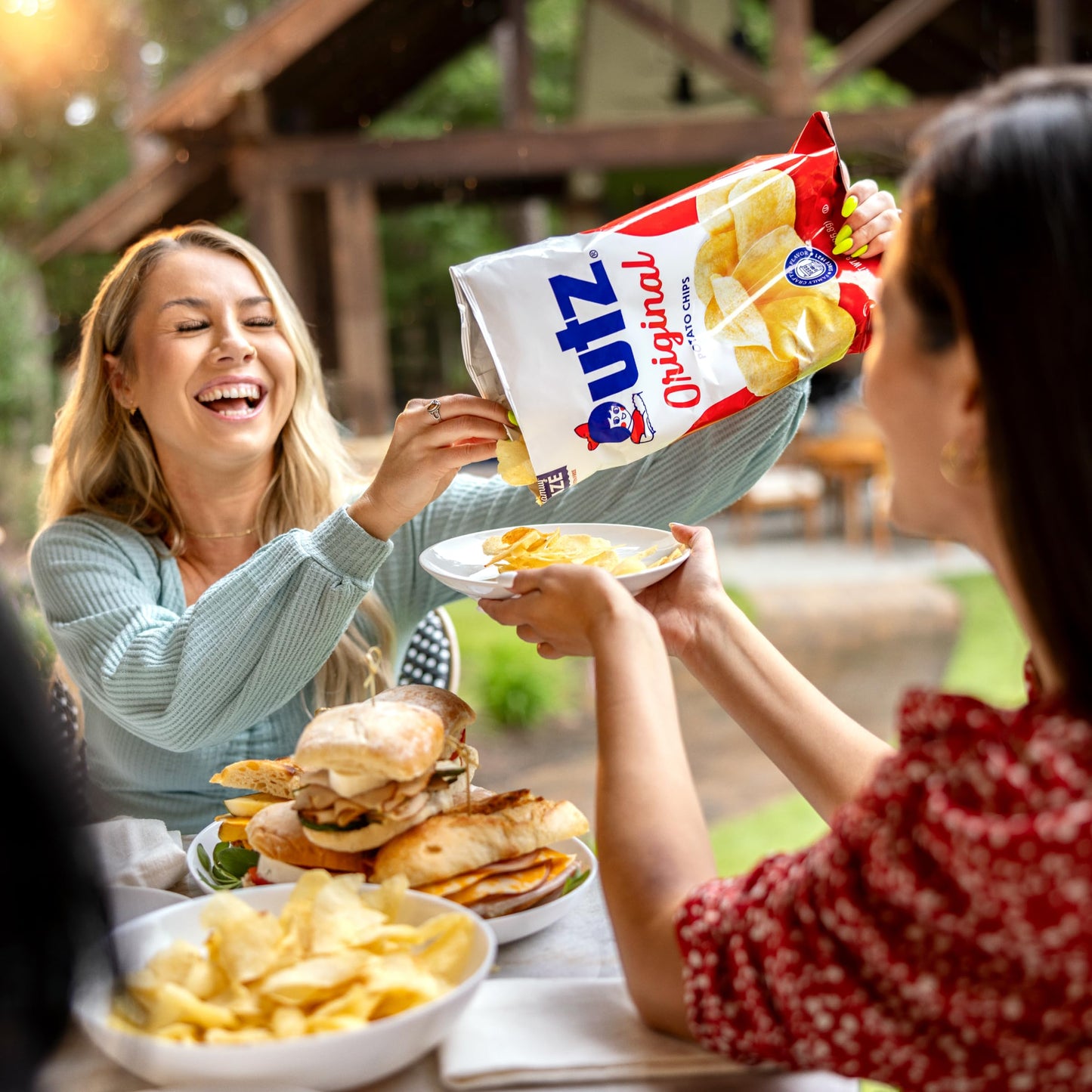 Utz Original Potato Chips, 42 Oz, Crispy, Gluten Free, Cholesterol Free, Trans-Fat Free, 1 Oz Bags, 42 Count