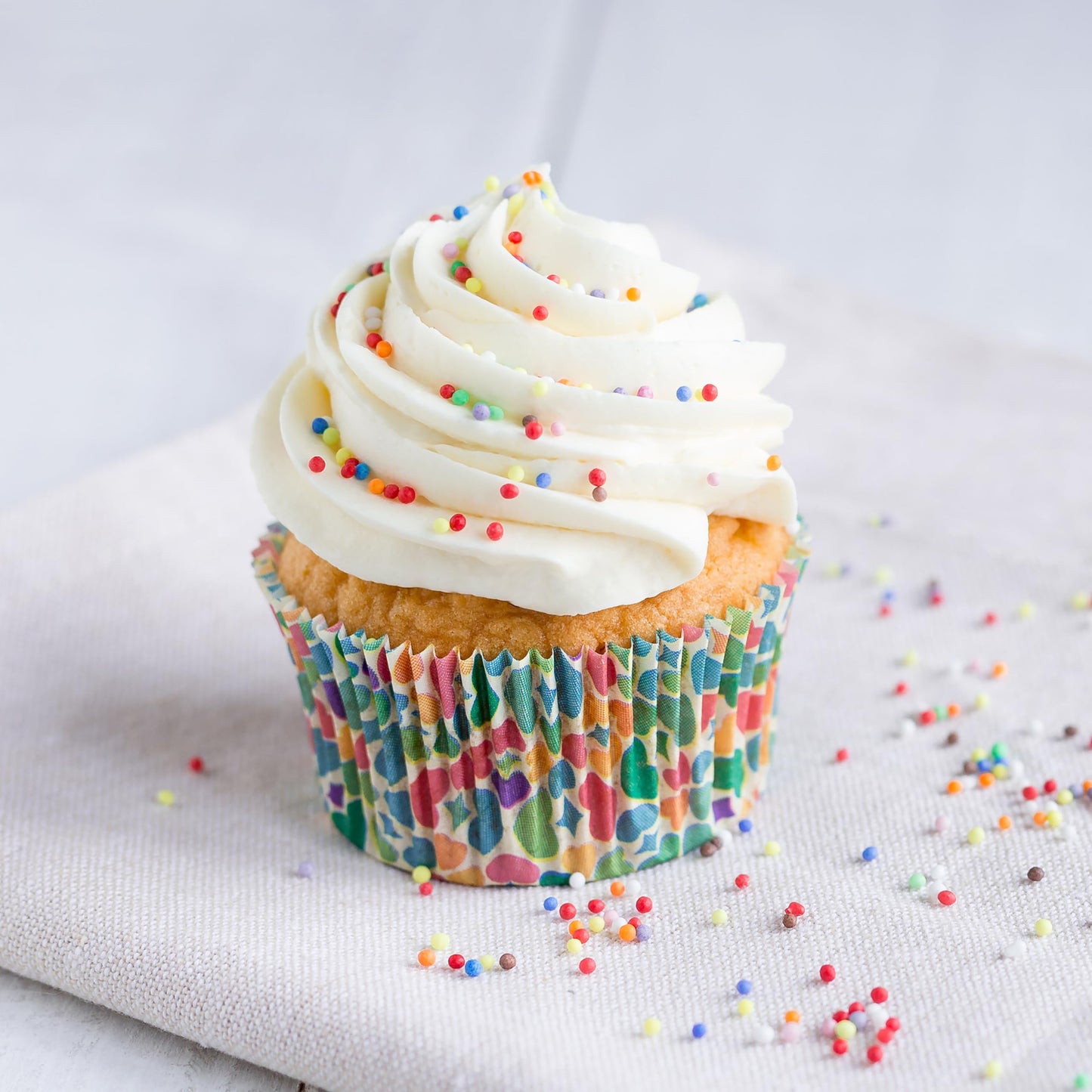 Yupik Birthday Cake Sprinkles, 2.2 Lb (35.2 Oz), Rainbow Nonpareil Sprinkles, Gluten-Free, Kosher, Cholesterol-Free, Sodium-Free