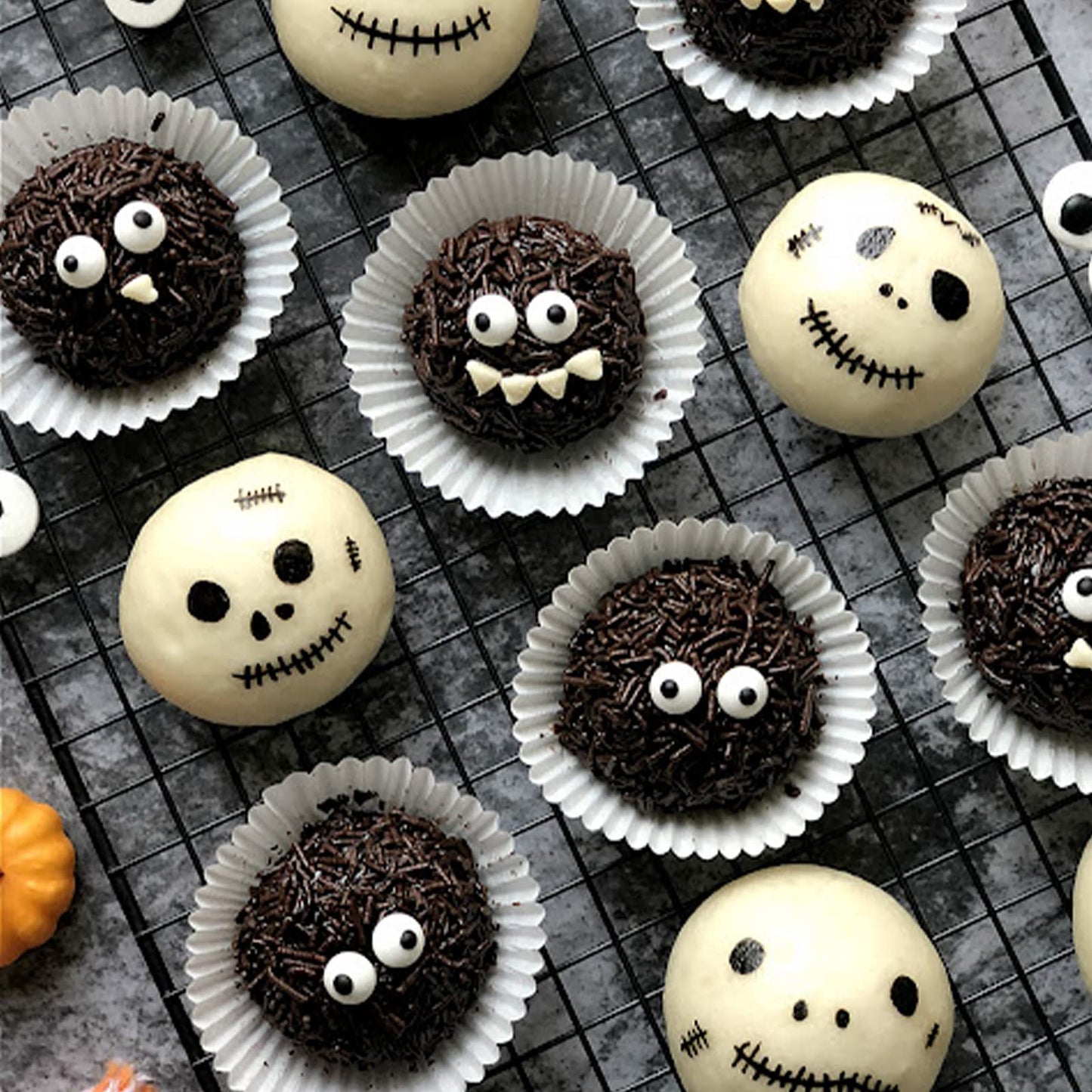 EPHVODI Candy Eyes - Edible 7mm Halloween Sprinkles for Cake, Cupcakes, Cookies, Baking Decor